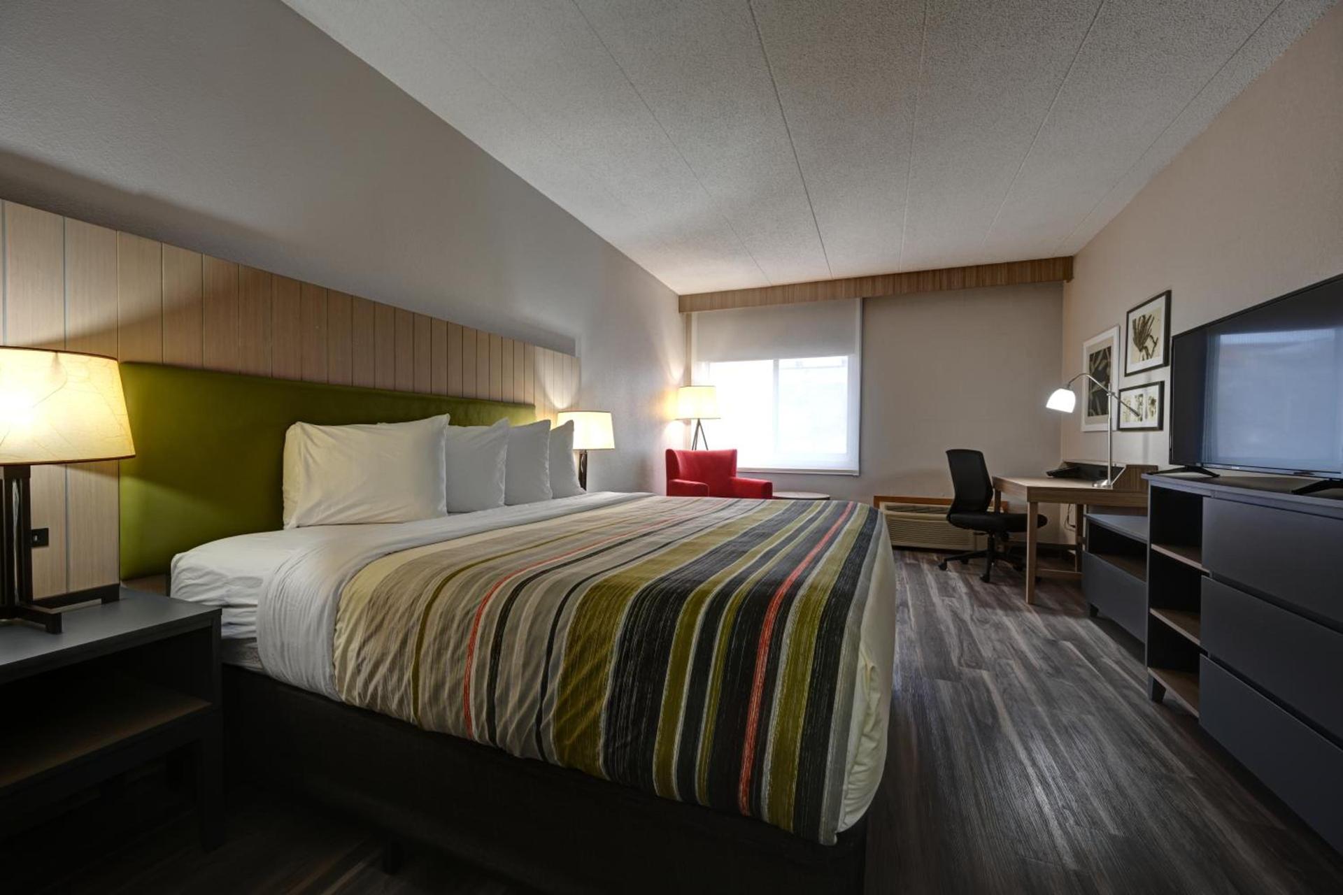 Country Inn & Suites by Radisson, Pierre, SD photo 26