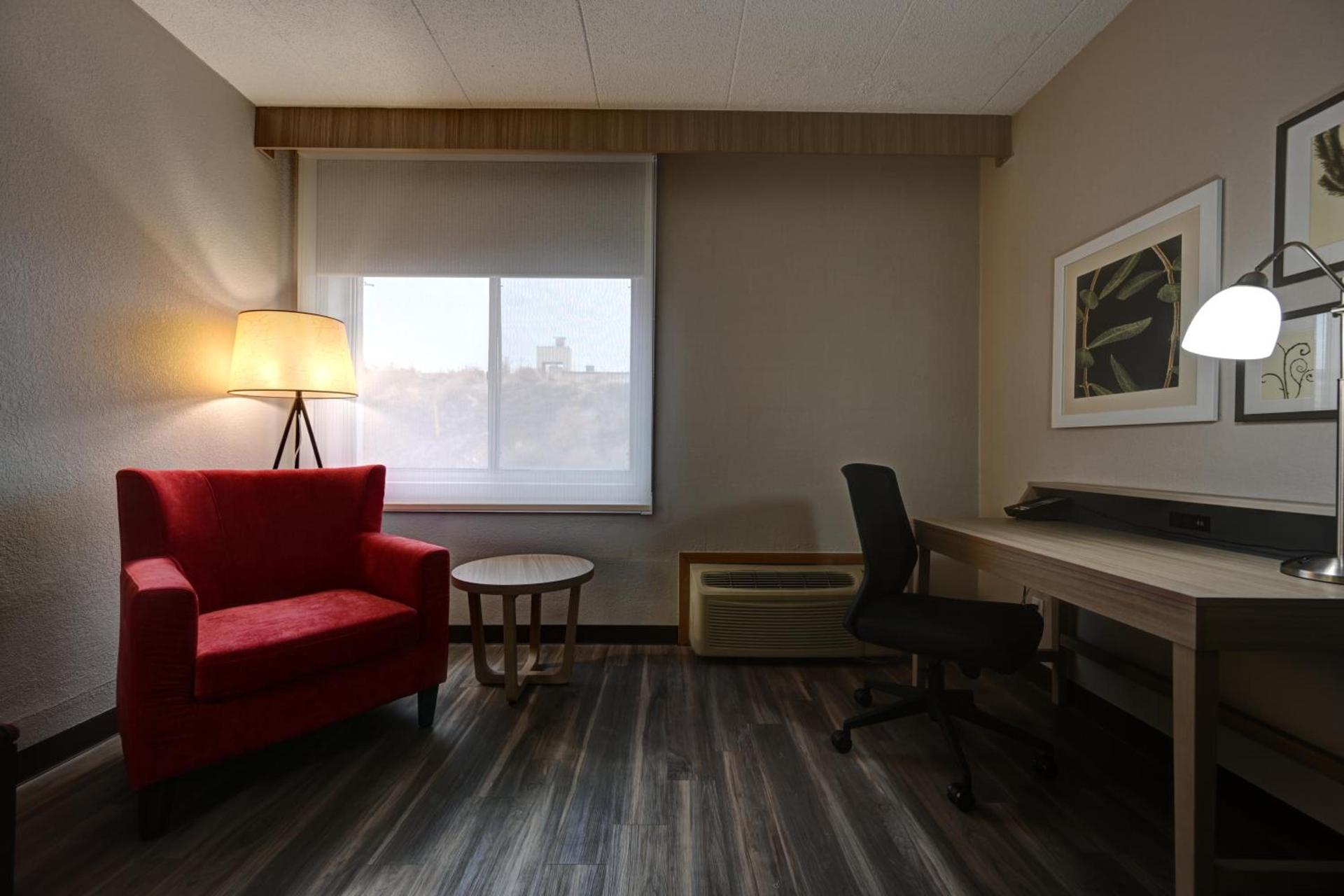 Country Inn & Suites by Radisson, Pierre, SD photo 36