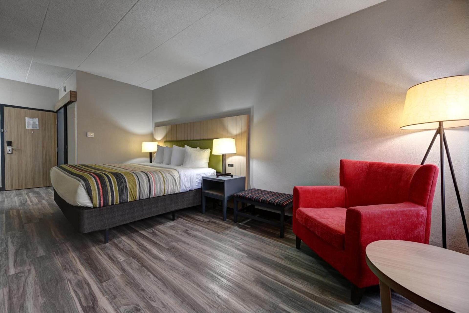 Country Inn & Suites by Radisson, Pierre, SD photo 40