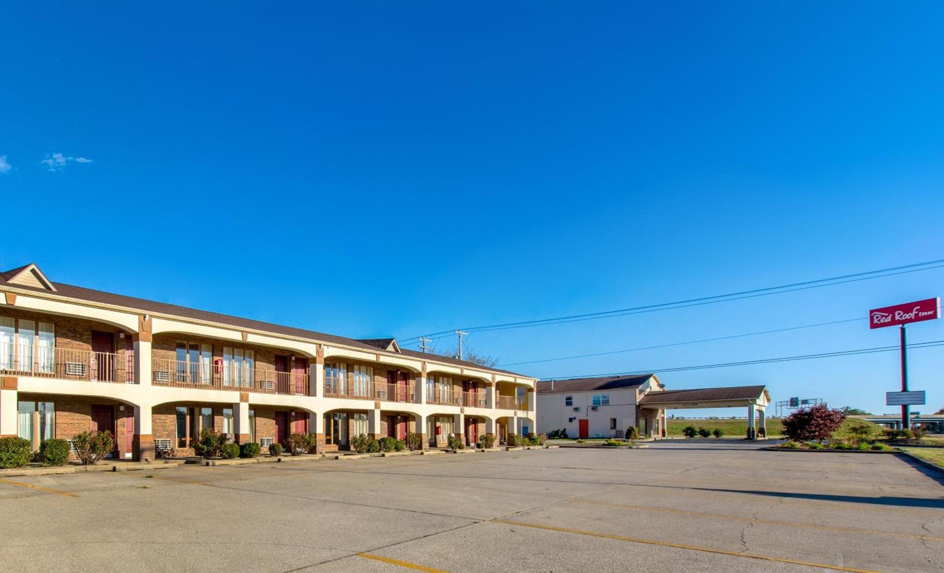 Red Roof Inn Vincennes photo 4