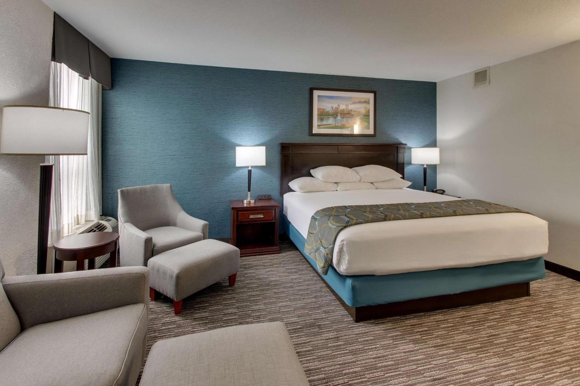 Best Western Plus Indianapolis photo 21