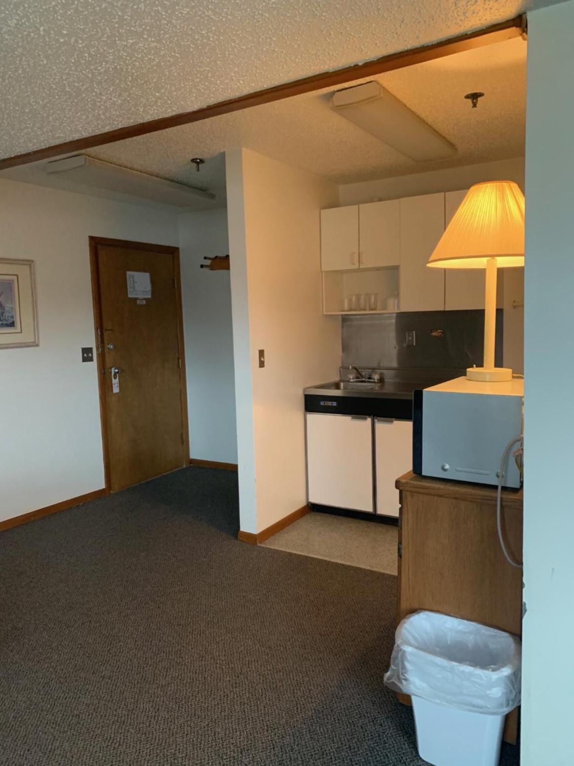 Marina Motel photo 9