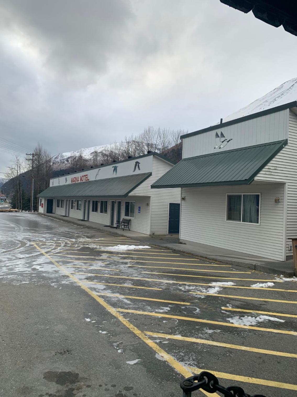 Marina Motel photo 19