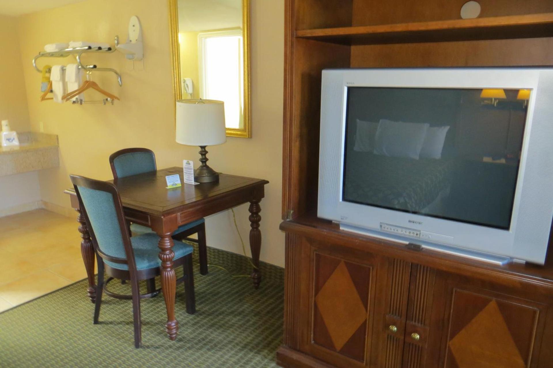 American Inn Stockton photo 7