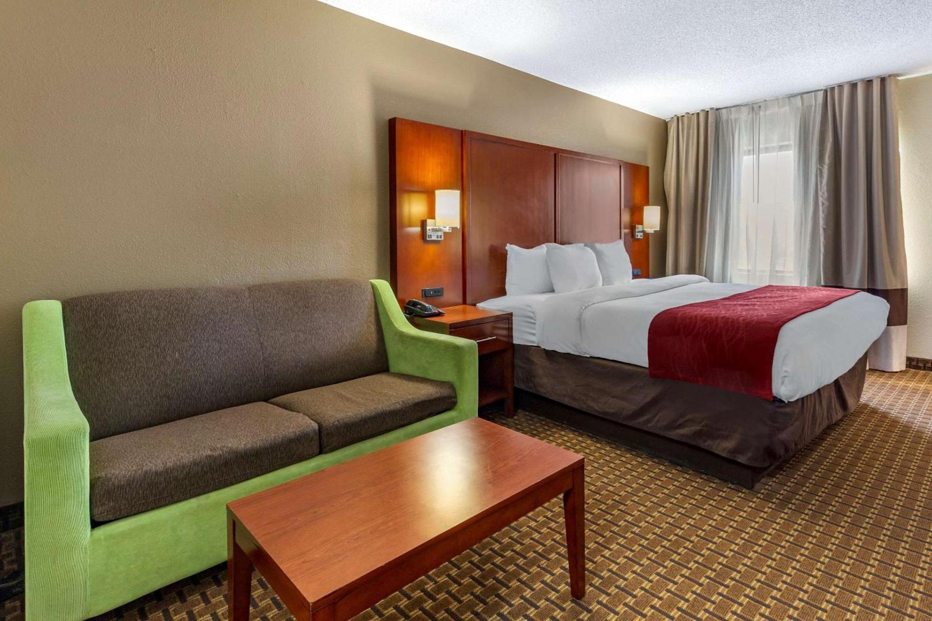 Comfort Inn Fort Mill Amusement Park at Carowinds Blvd photo 26