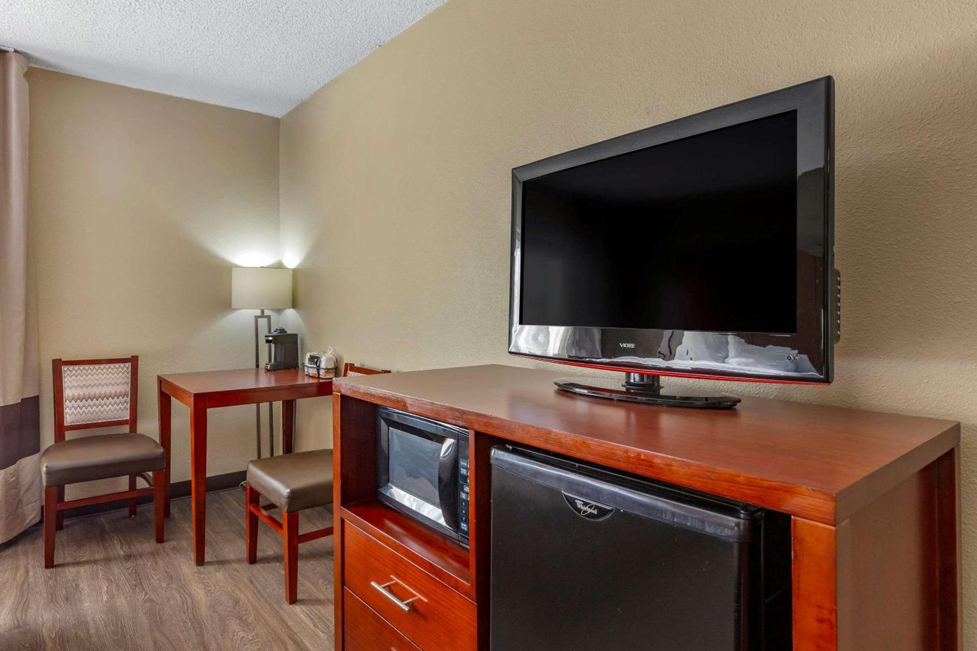 Comfort Inn Fort Mill Amusement Park at Carowinds Blvd photo 13