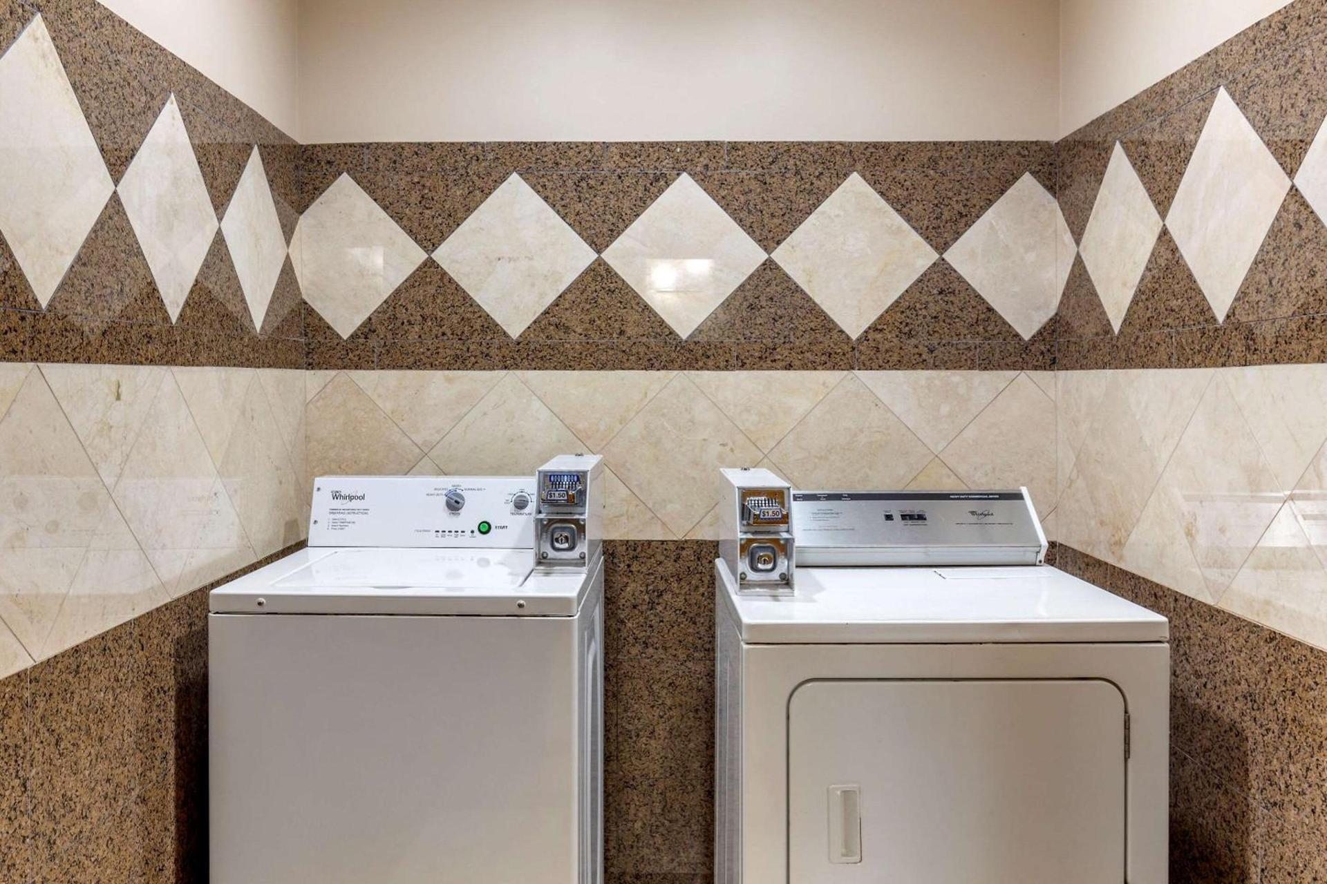 Comfort Inn Fort Mill Amusement Park at Carowinds Blvd photo 24