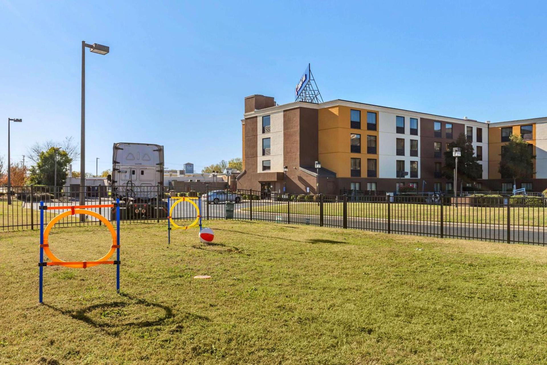 Comfort Inn Fort Mill Amusement Park at Carowinds Blvd photo 25