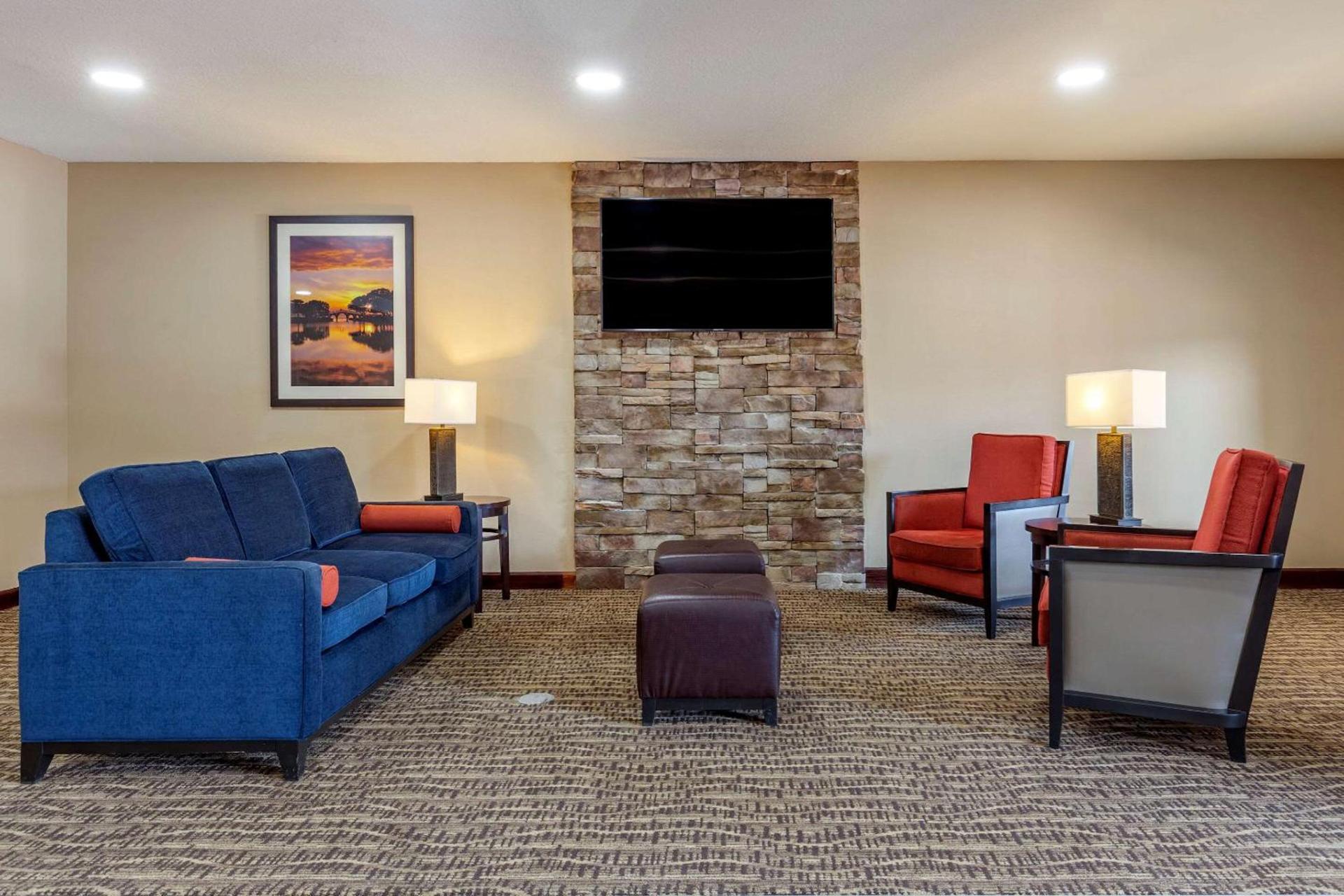 Comfort Inn Smithfield near I-95 photo 4