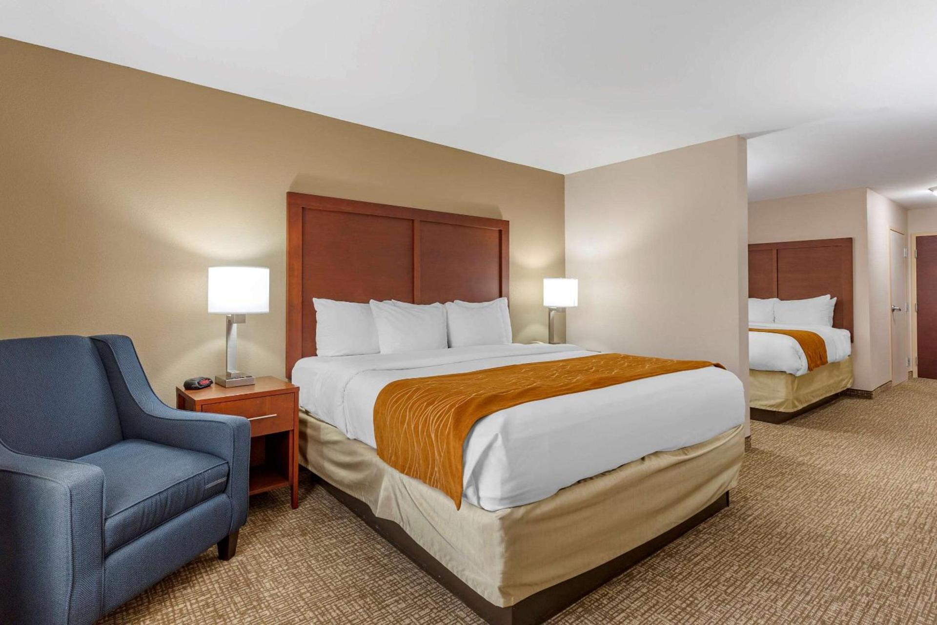 Comfort Inn Smithfield near I-95 photo 23