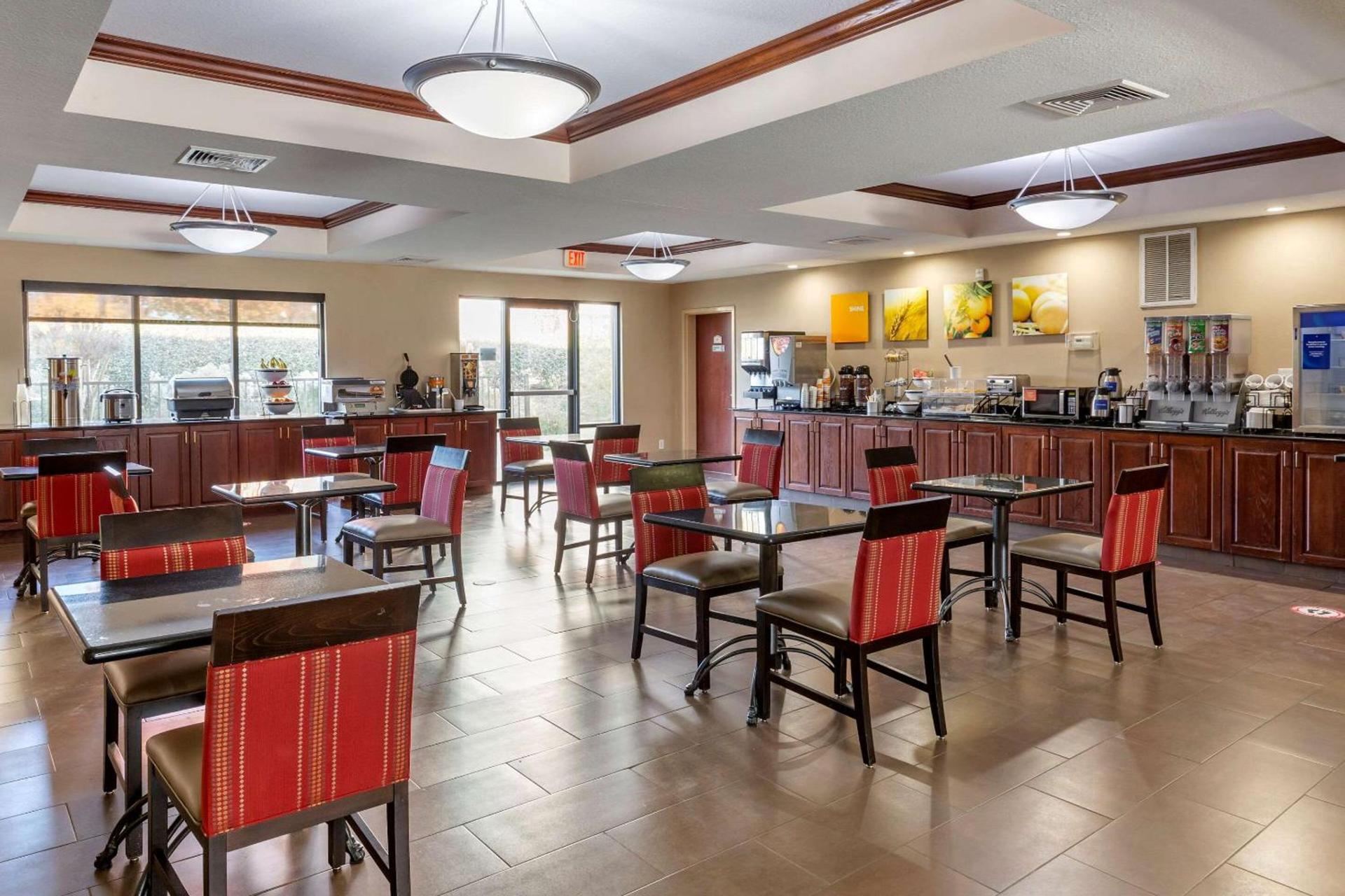Comfort Inn Smithfield near I-95 photo 5