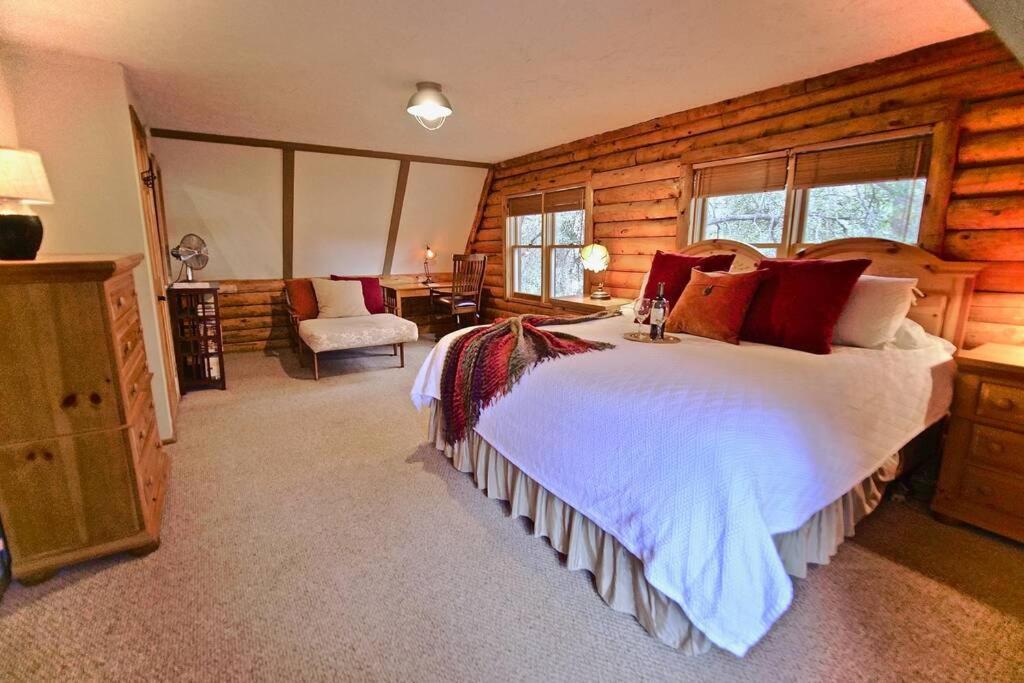 San Jacinto Lodge photo 10