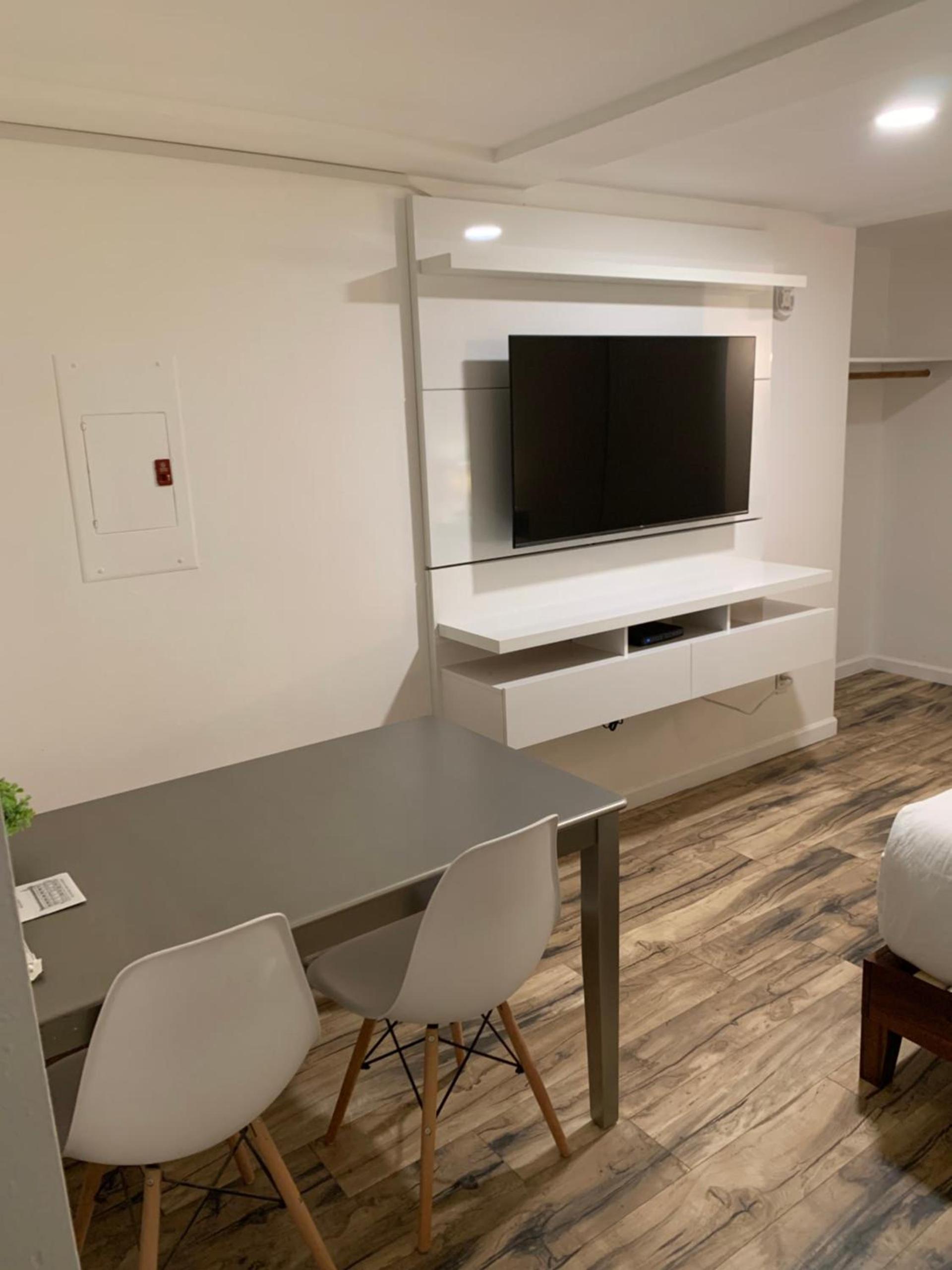 The Brooks Hotel Restaurant and Lounge photo 20
