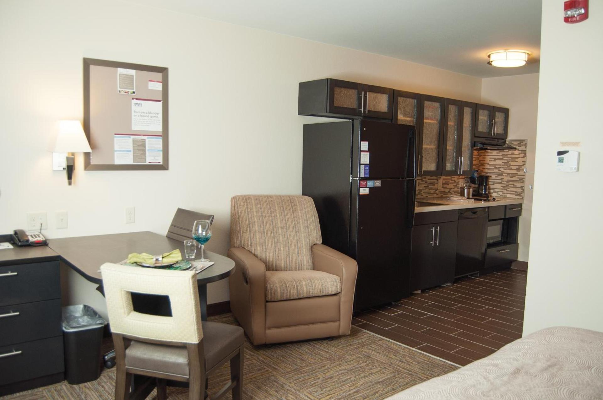 Candlewood Suites Fort Collins by IHG photo 6