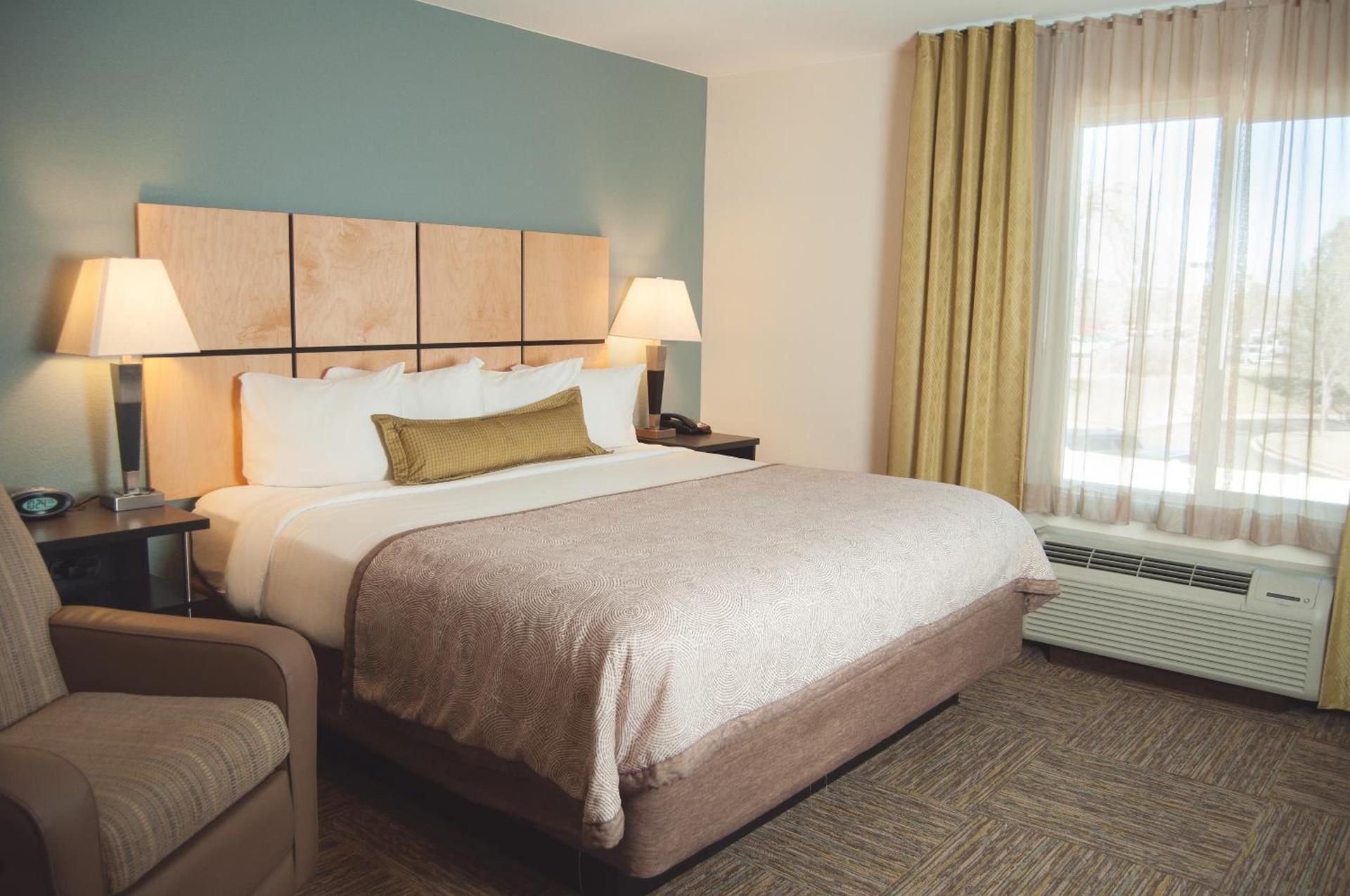 Candlewood Suites Fort Collins by IHG photo 5