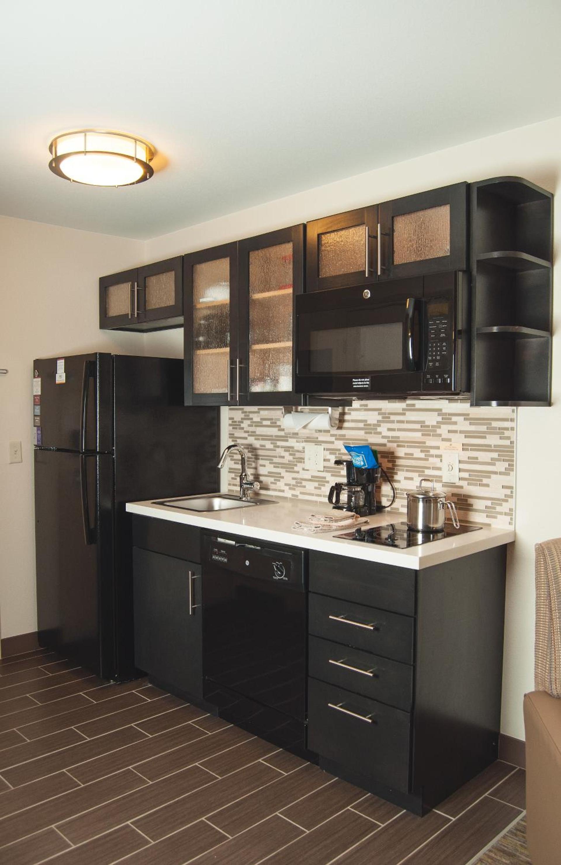 Candlewood Suites Fort Collins by IHG photo 3