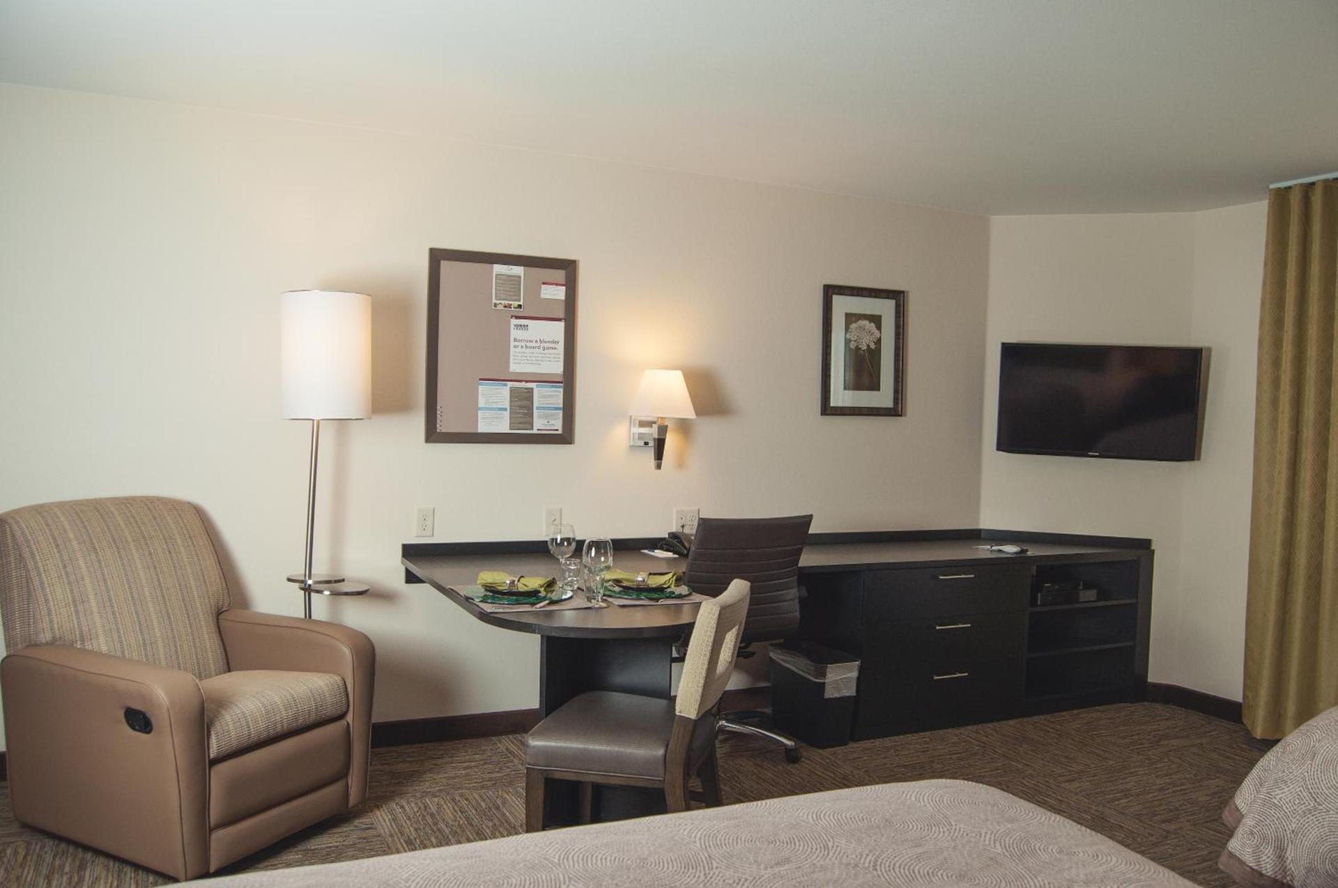 Candlewood Suites Fort Collins by IHG photo 4