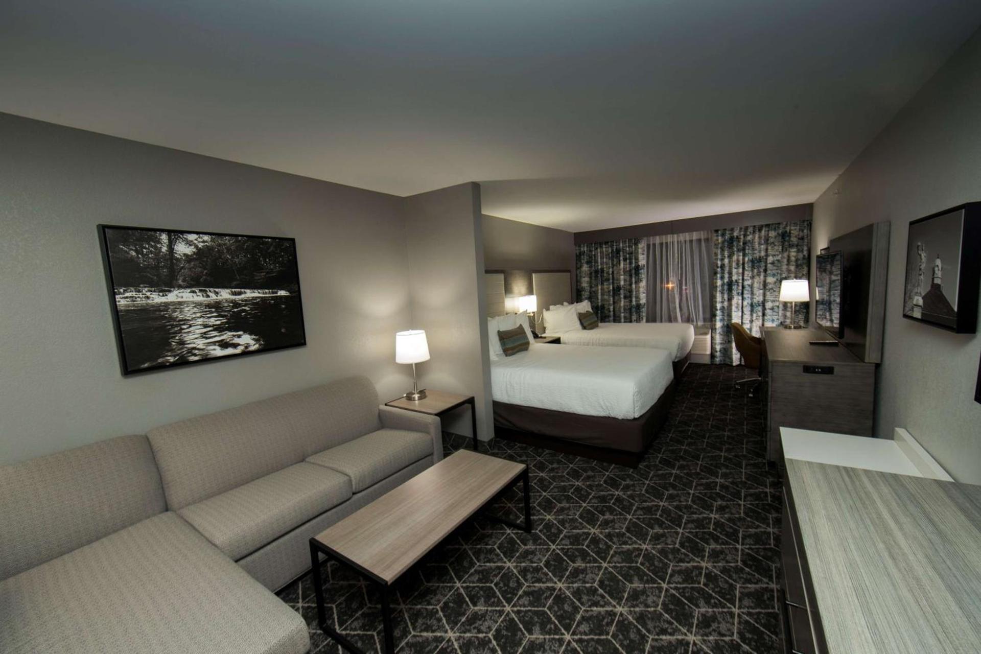 Best Western Plus Lawrenceburg photo 15