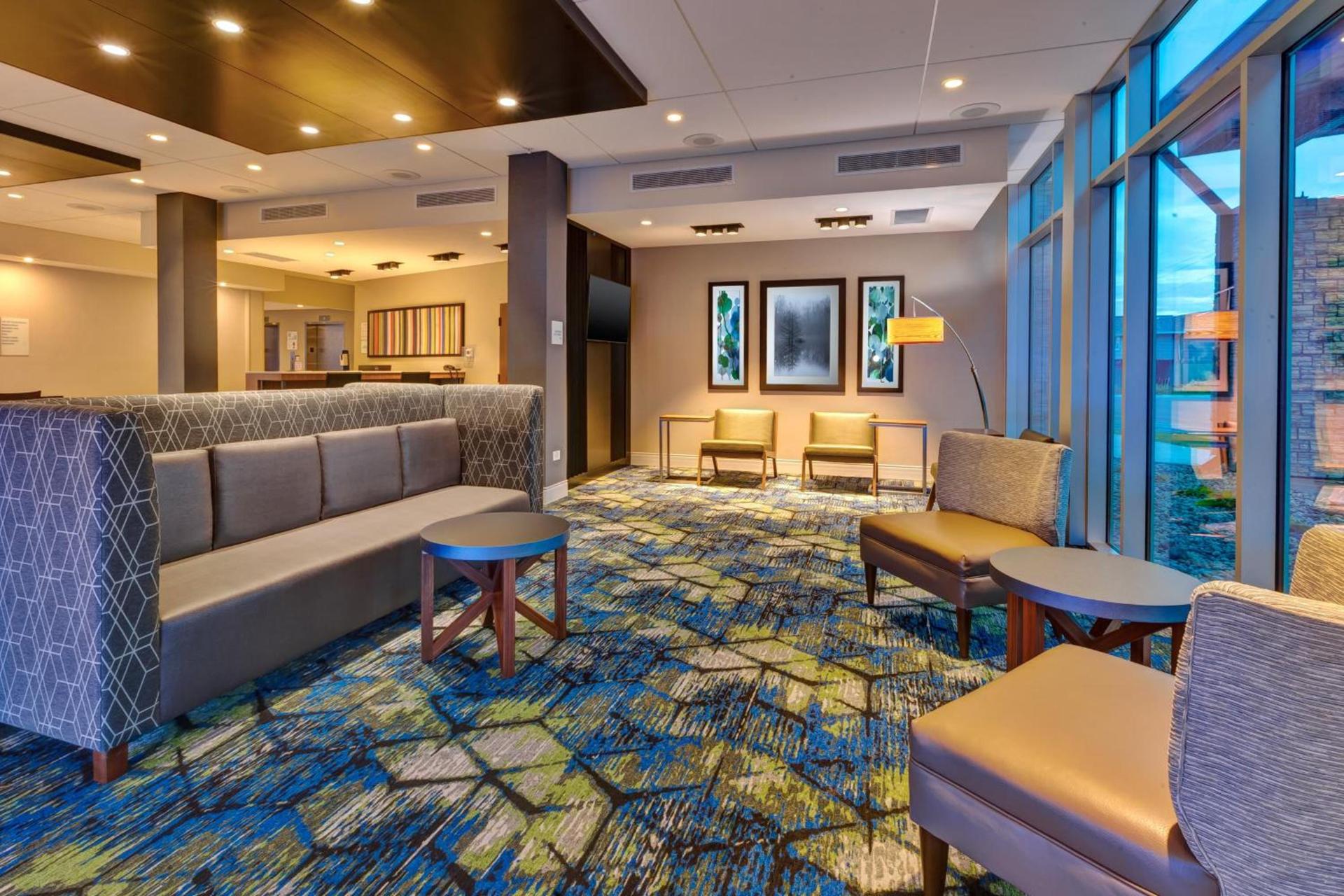 Holiday Inn Express & Suites - Cedar Springs - Grand Rapids N by IHG photo 6