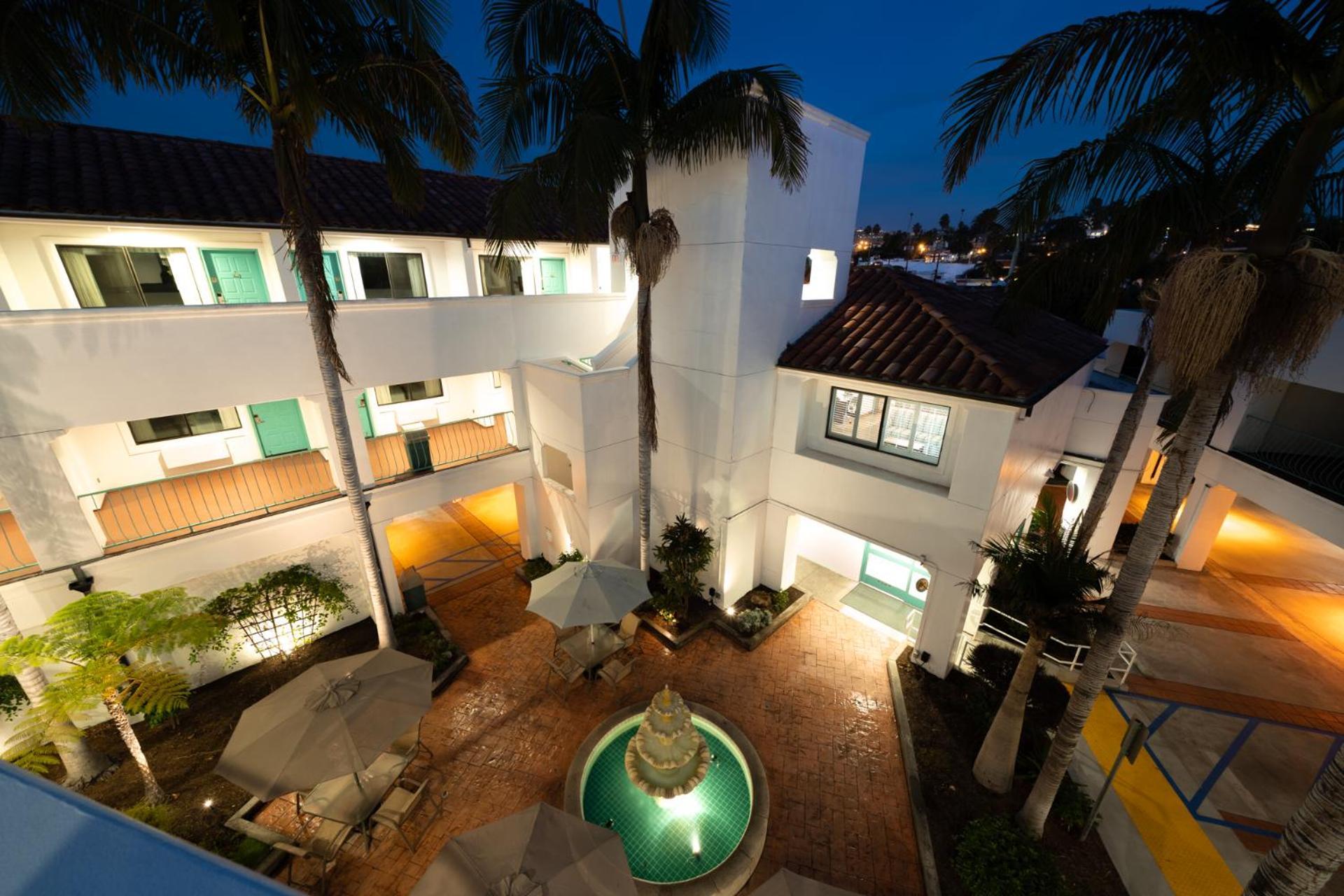 Casablanca Inn photo 6