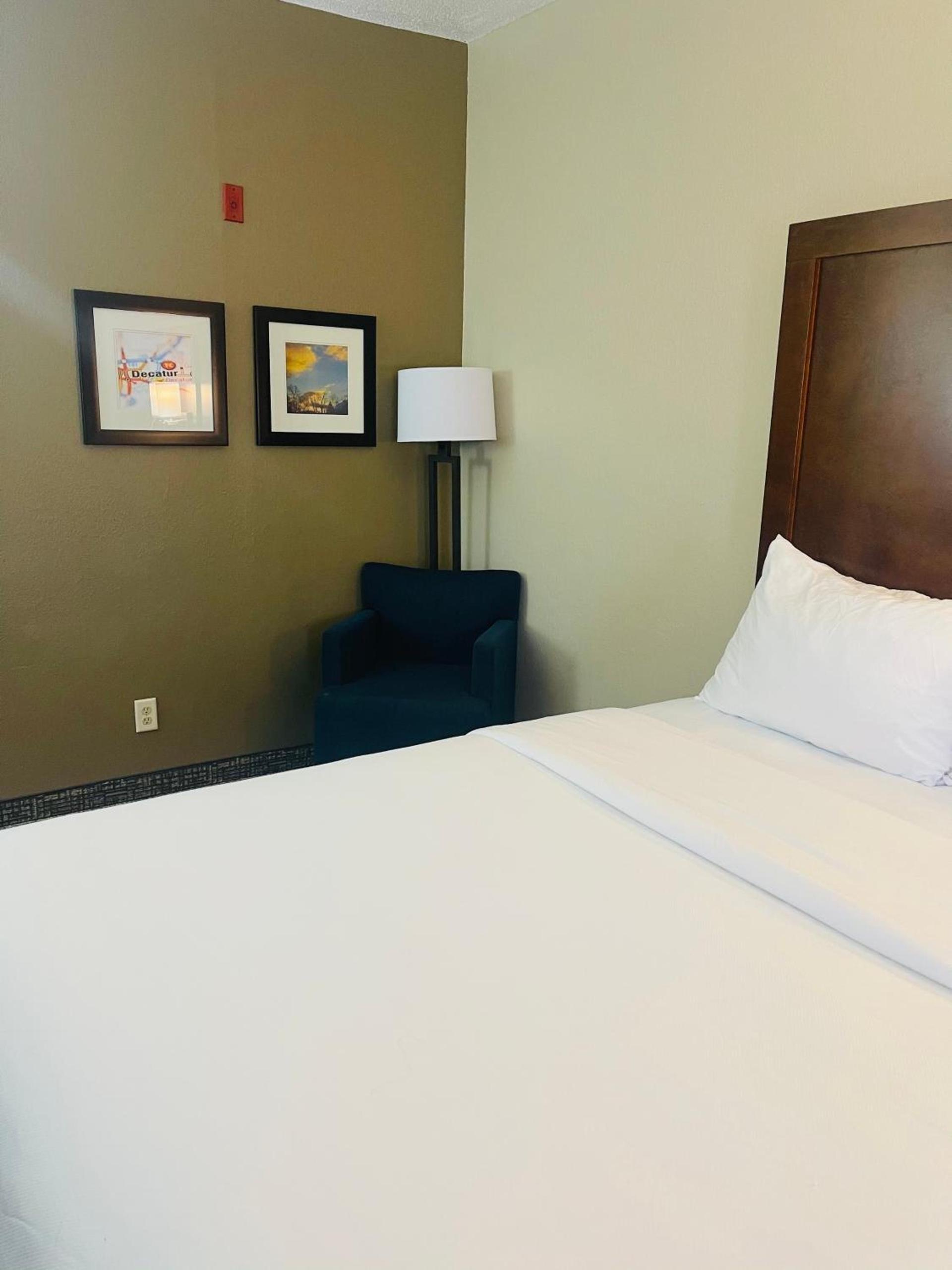 Comfort Inn & Suites Decatur-Forsyth photo 14