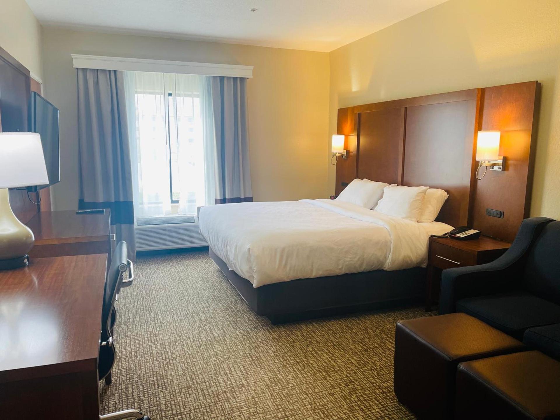 Comfort Inn & Suites Decatur-Forsyth photo 19