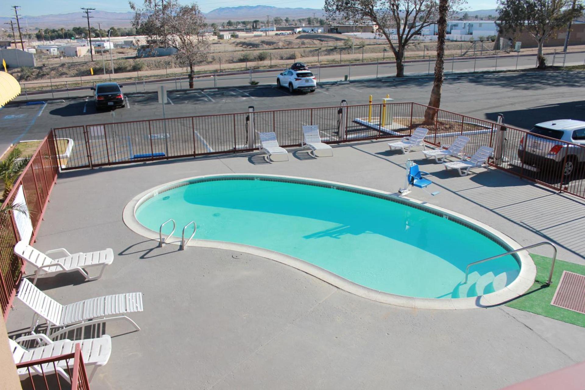 Days Inn by Wyndham Barstow photo 19