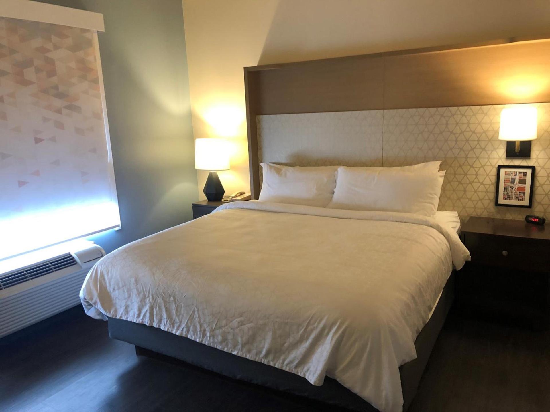 Holiday Inn Omaha Downtown - Waterpark by IHG photo 31