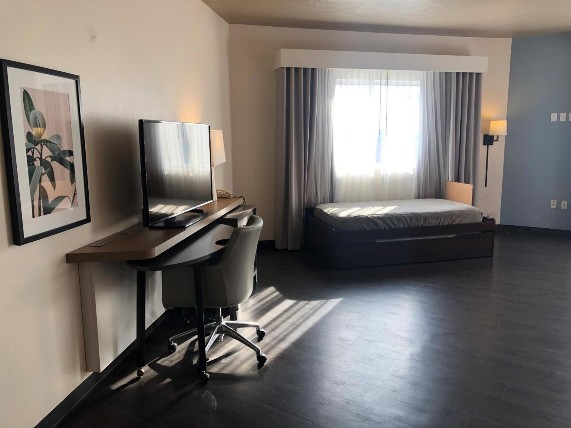 Holiday Inn Omaha Downtown - Waterpark by IHG photo 34