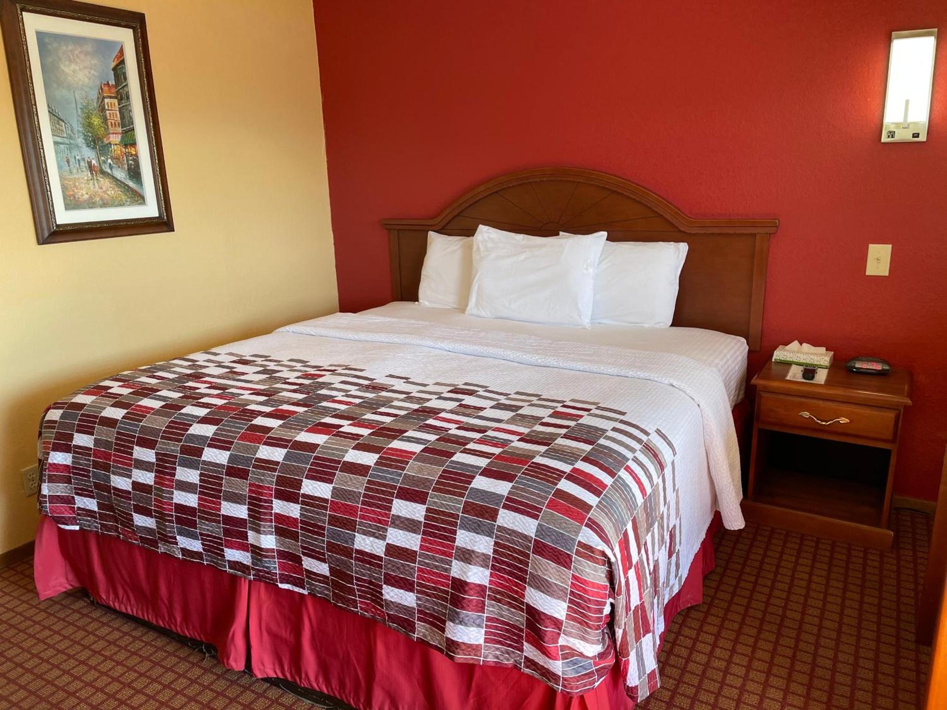 DeQueen Courtyard Inn photo 11