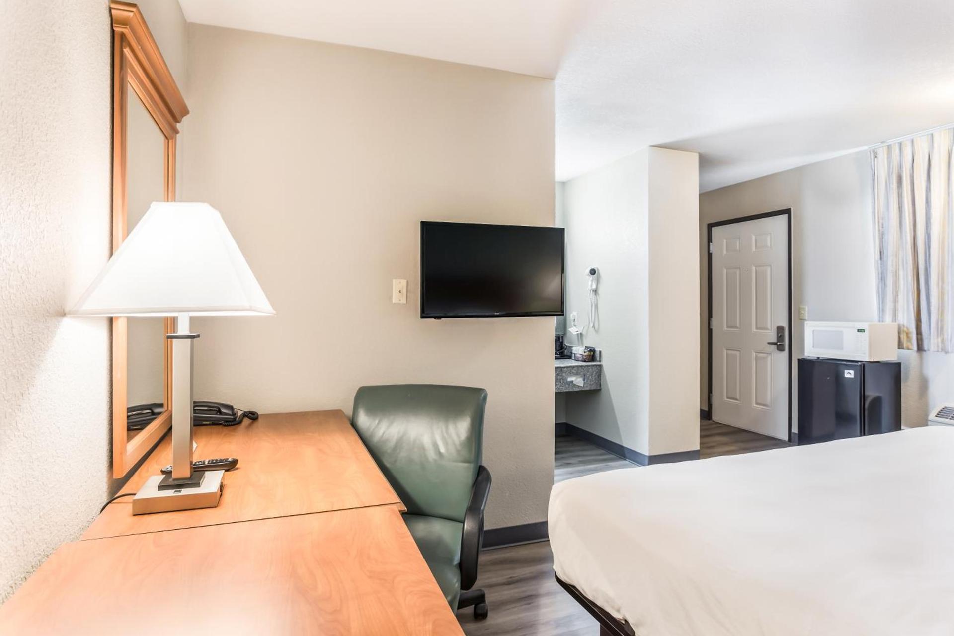 Americas Best Value Inn - Lebanon photo 7