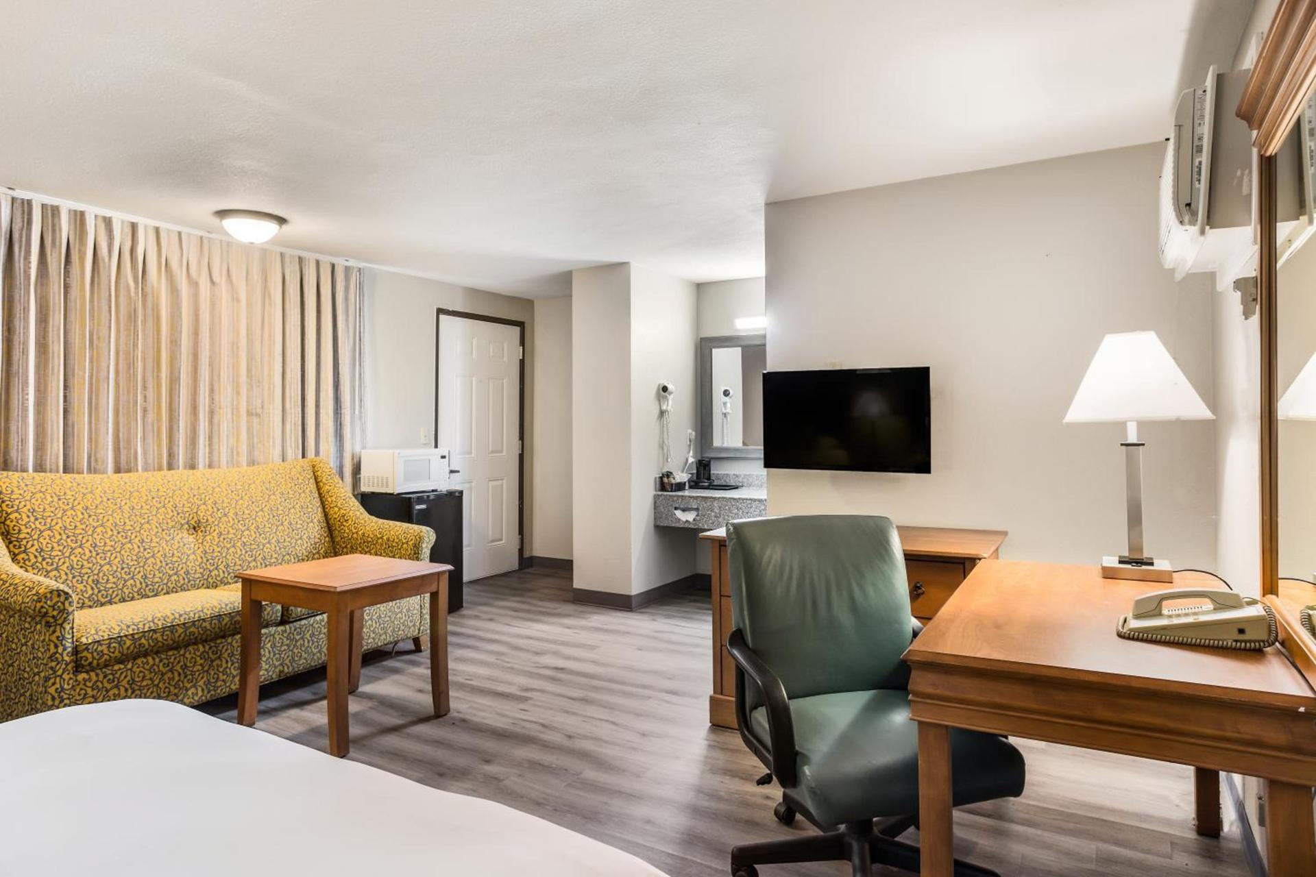 Americas Best Value Inn - Lebanon photo 15