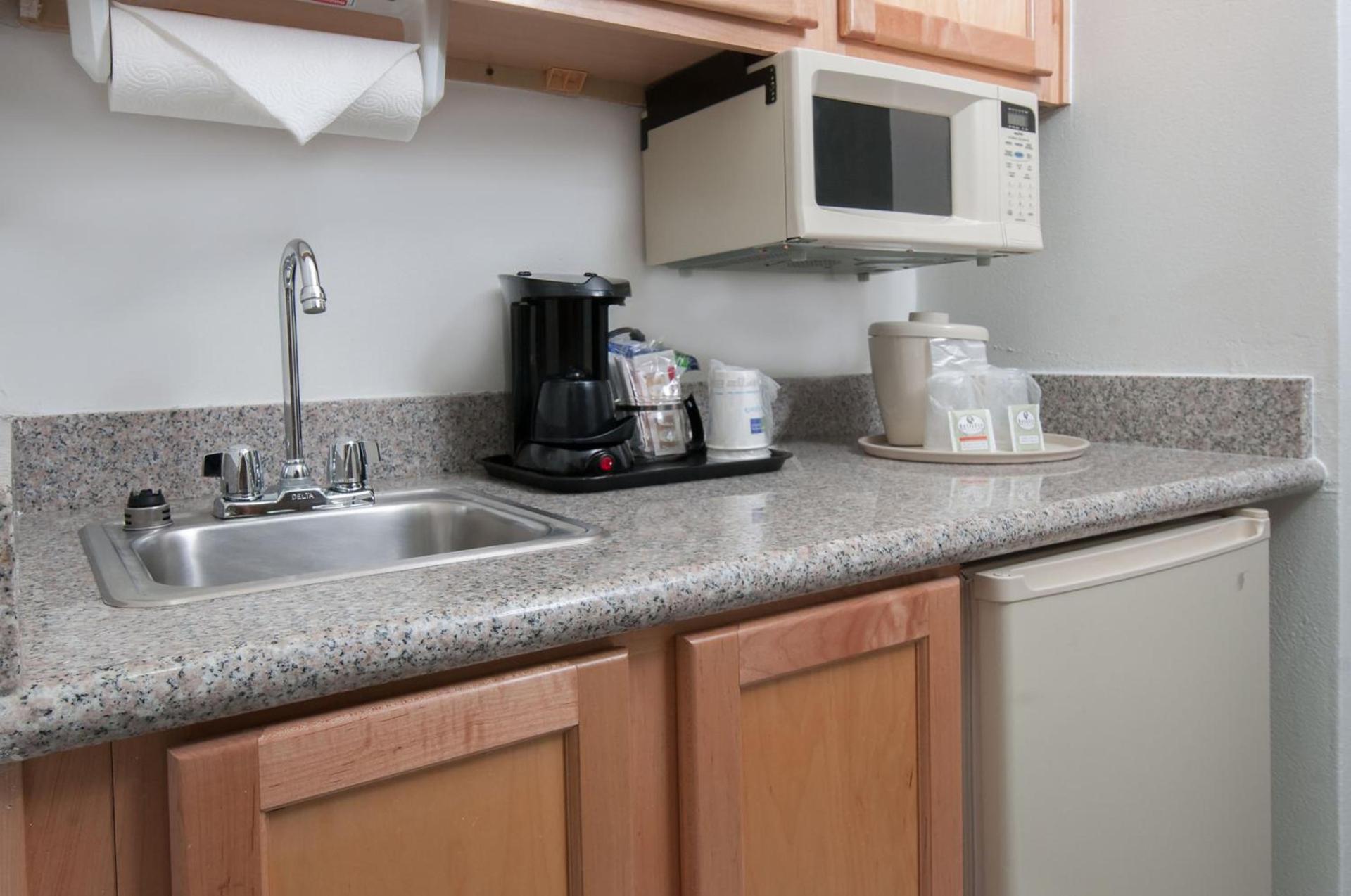 Holiday Inn Express Hotel & Suites San Antonio - Rivercenter Area by IHG photo 31