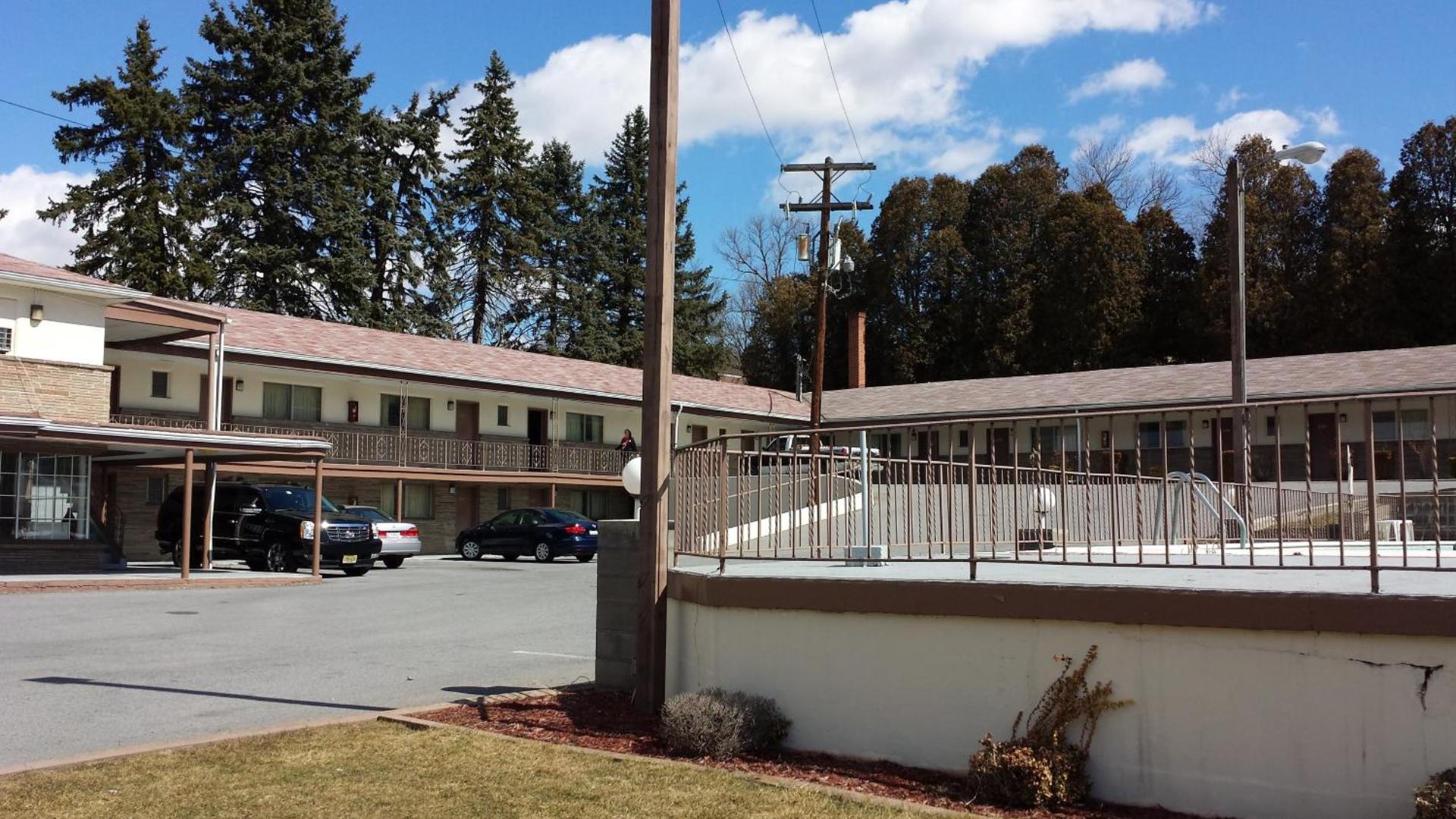 Budget Host Inn photo 9
