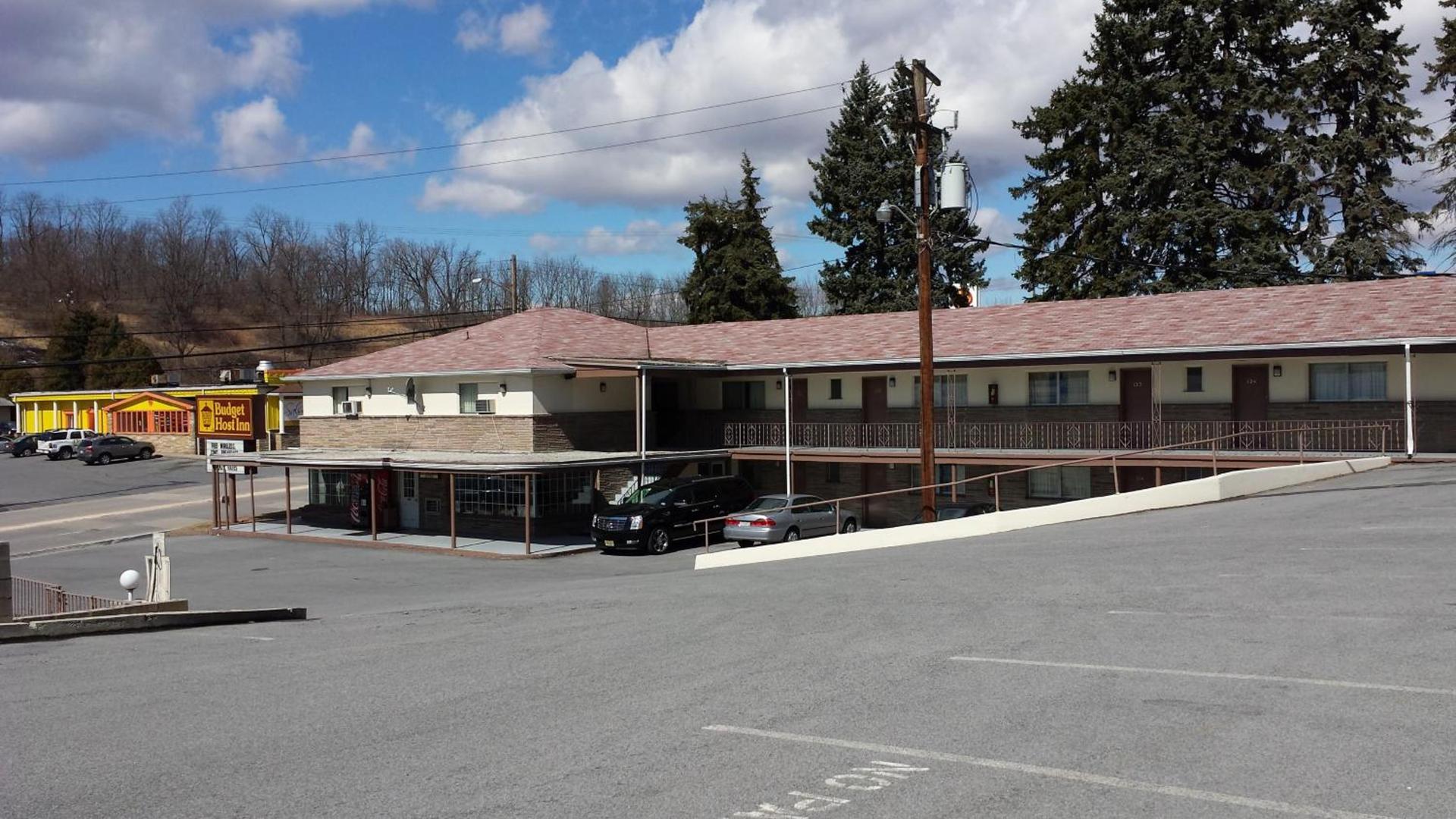 Budget Host Inn photo 2
