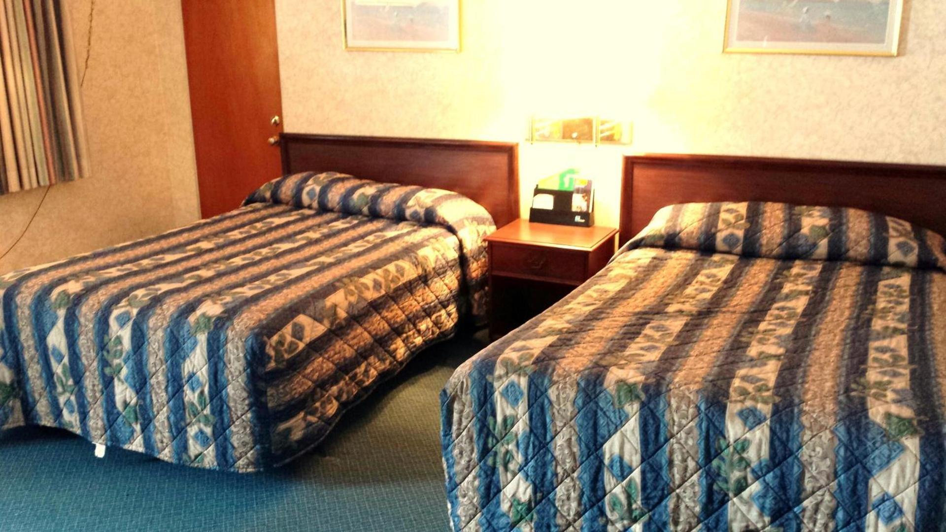 Budget Host Inn photo 11
