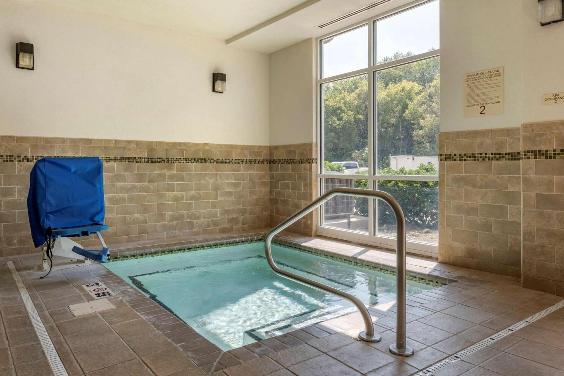Comfort Inn & Suites Dover photo 19