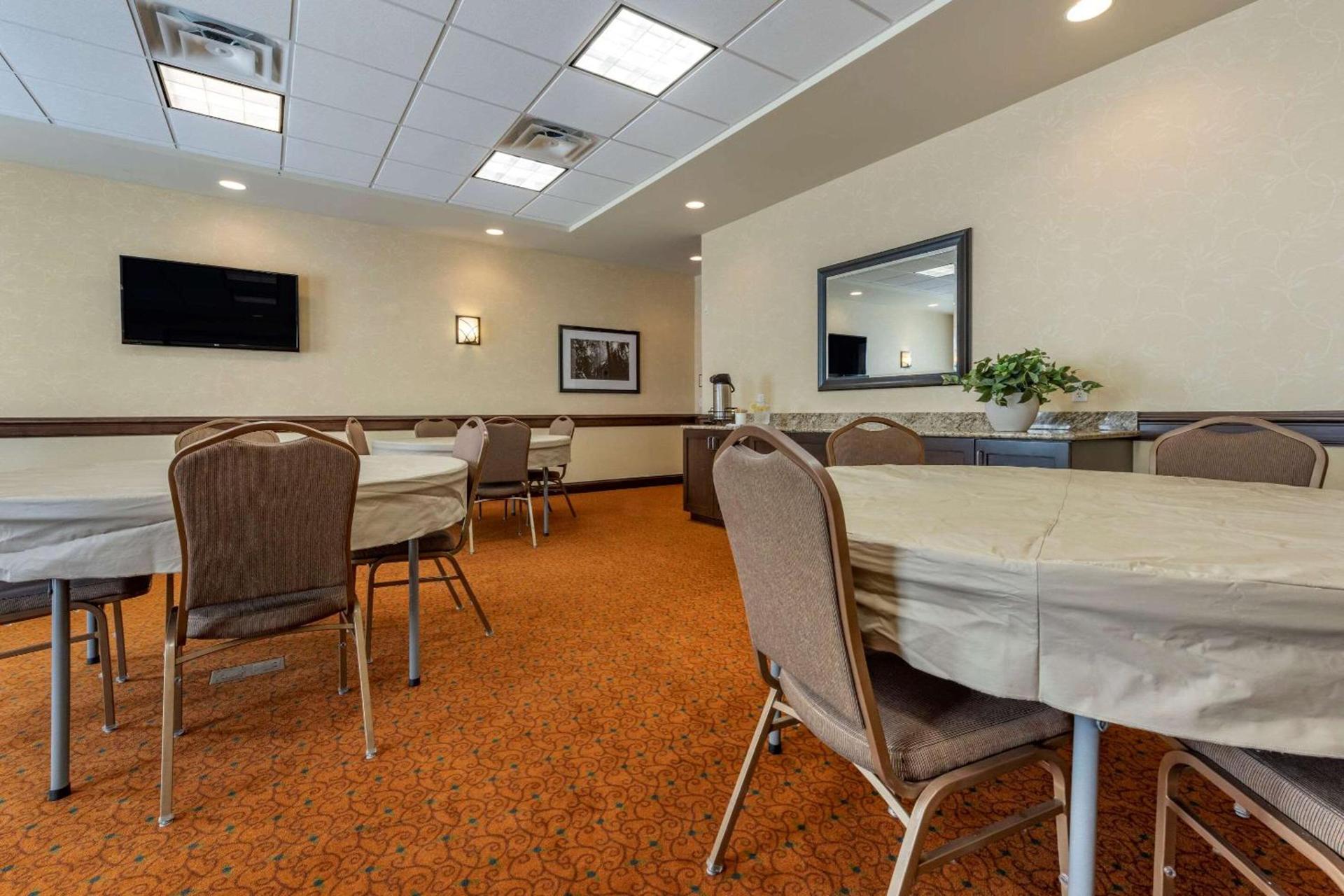 Comfort Inn & Suites Dover photo 23