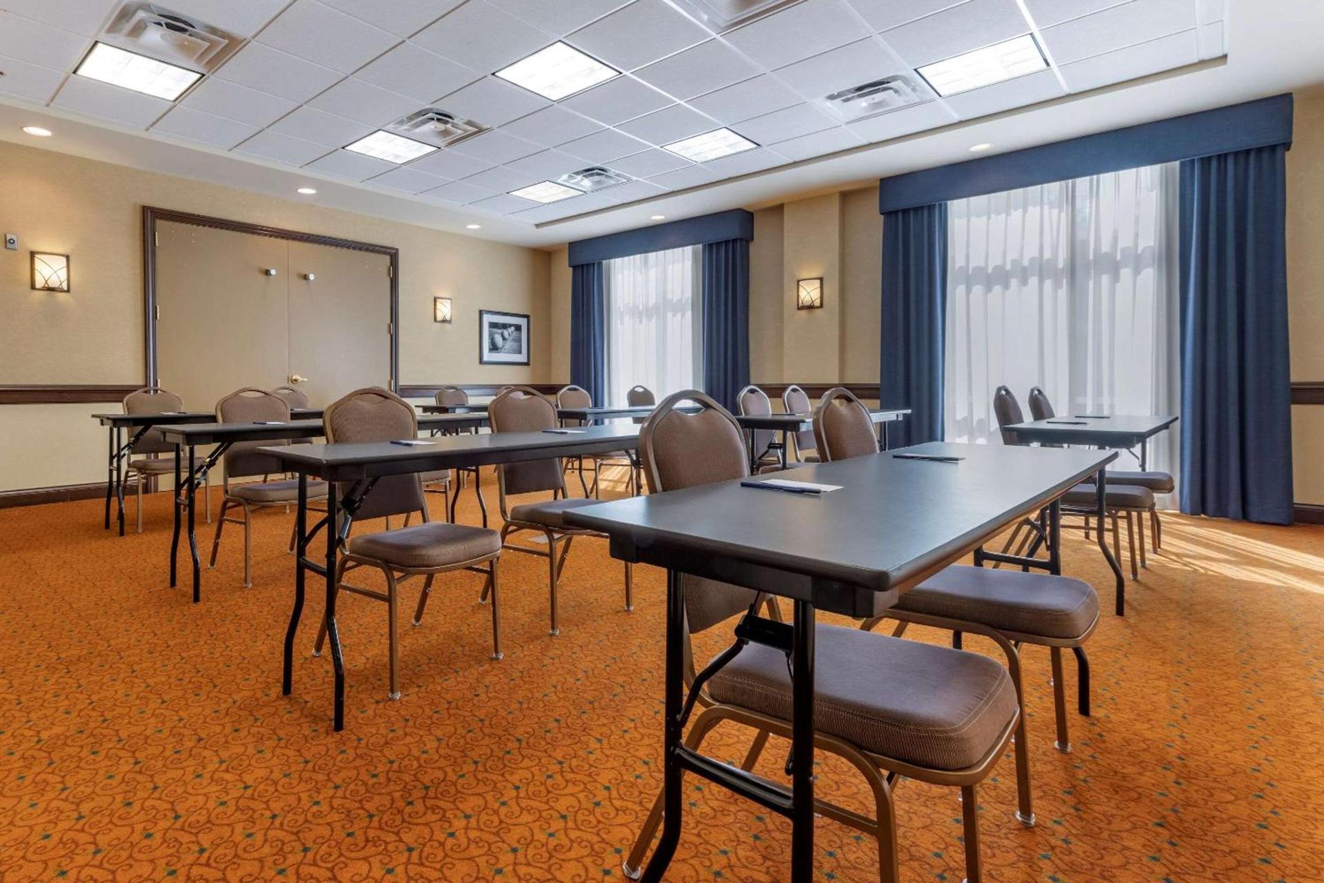 Comfort Inn & Suites Dover photo 24