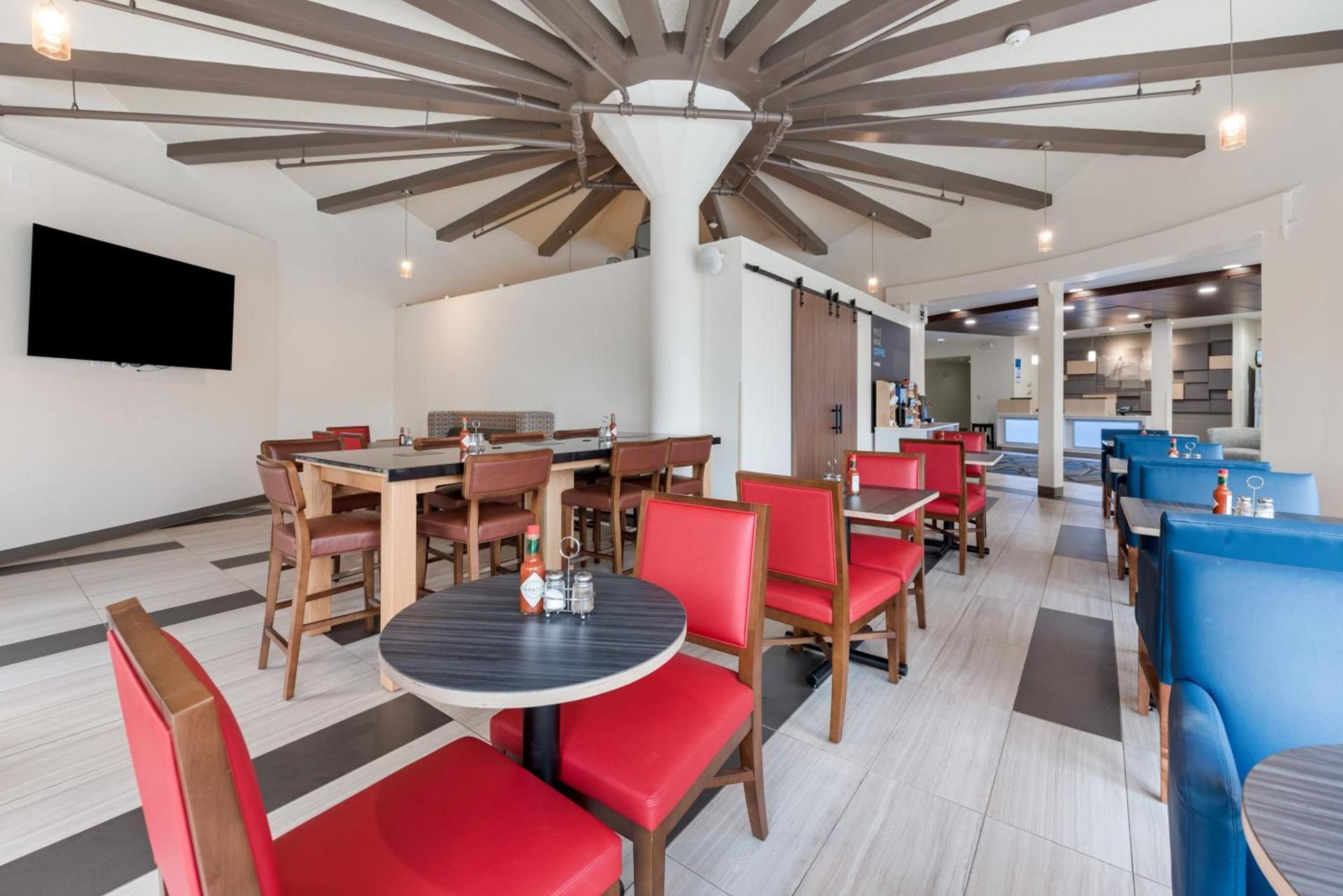 Holiday Inn Express - Columbus Downtown by IHG photo 32