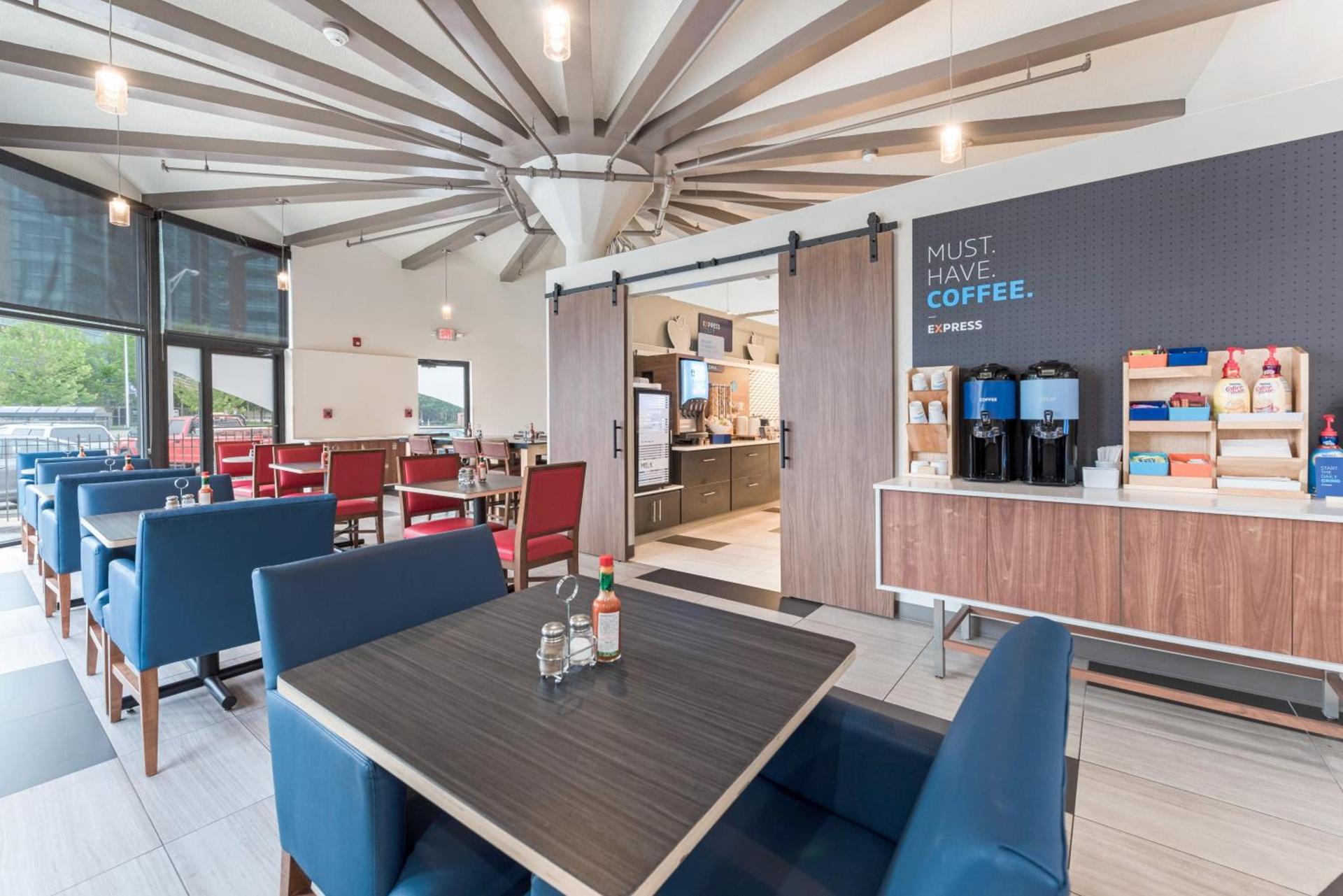 Holiday Inn Express - Columbus Downtown by IHG photo 33