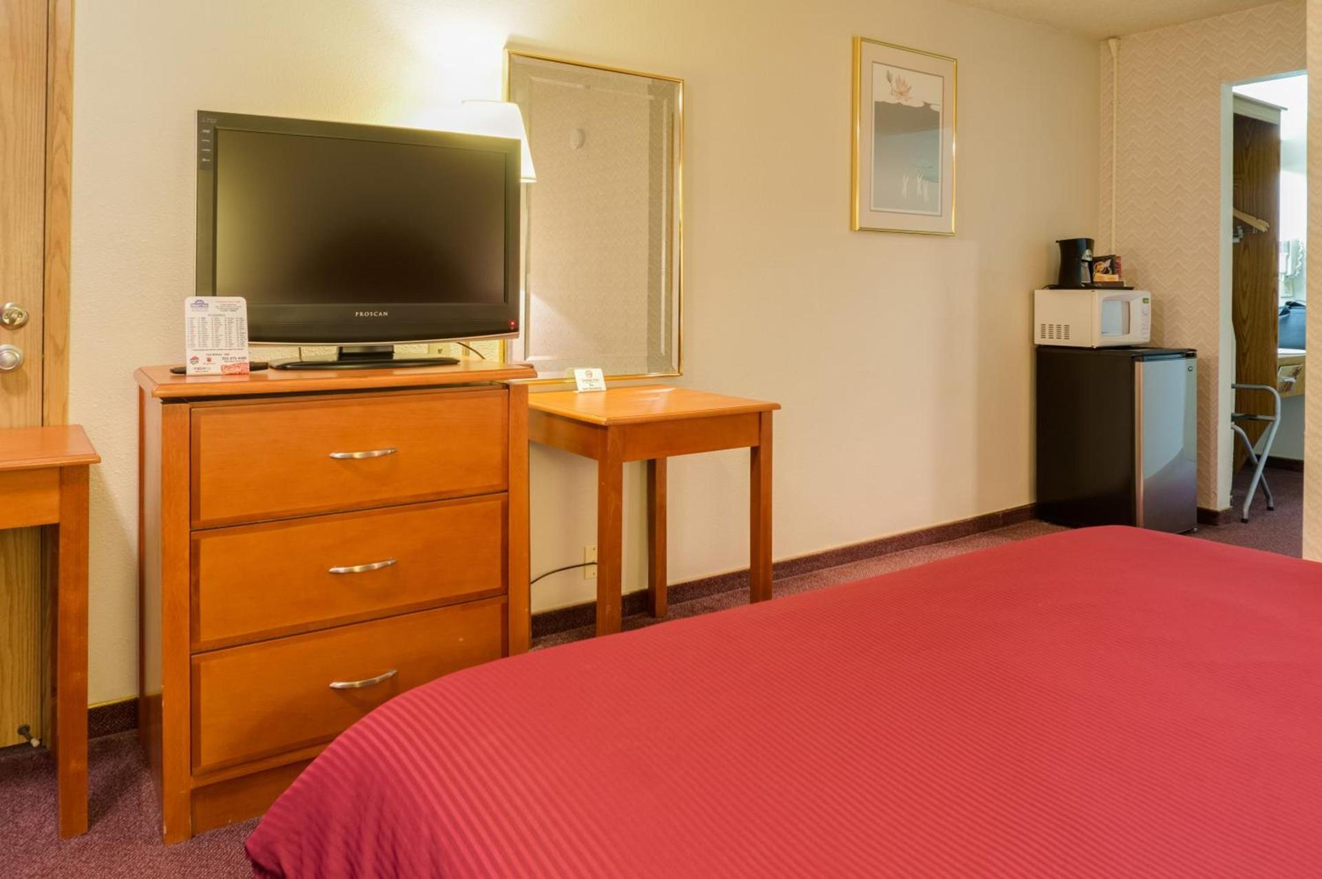 Tacoma Port Inn Fife I-5 photo 8