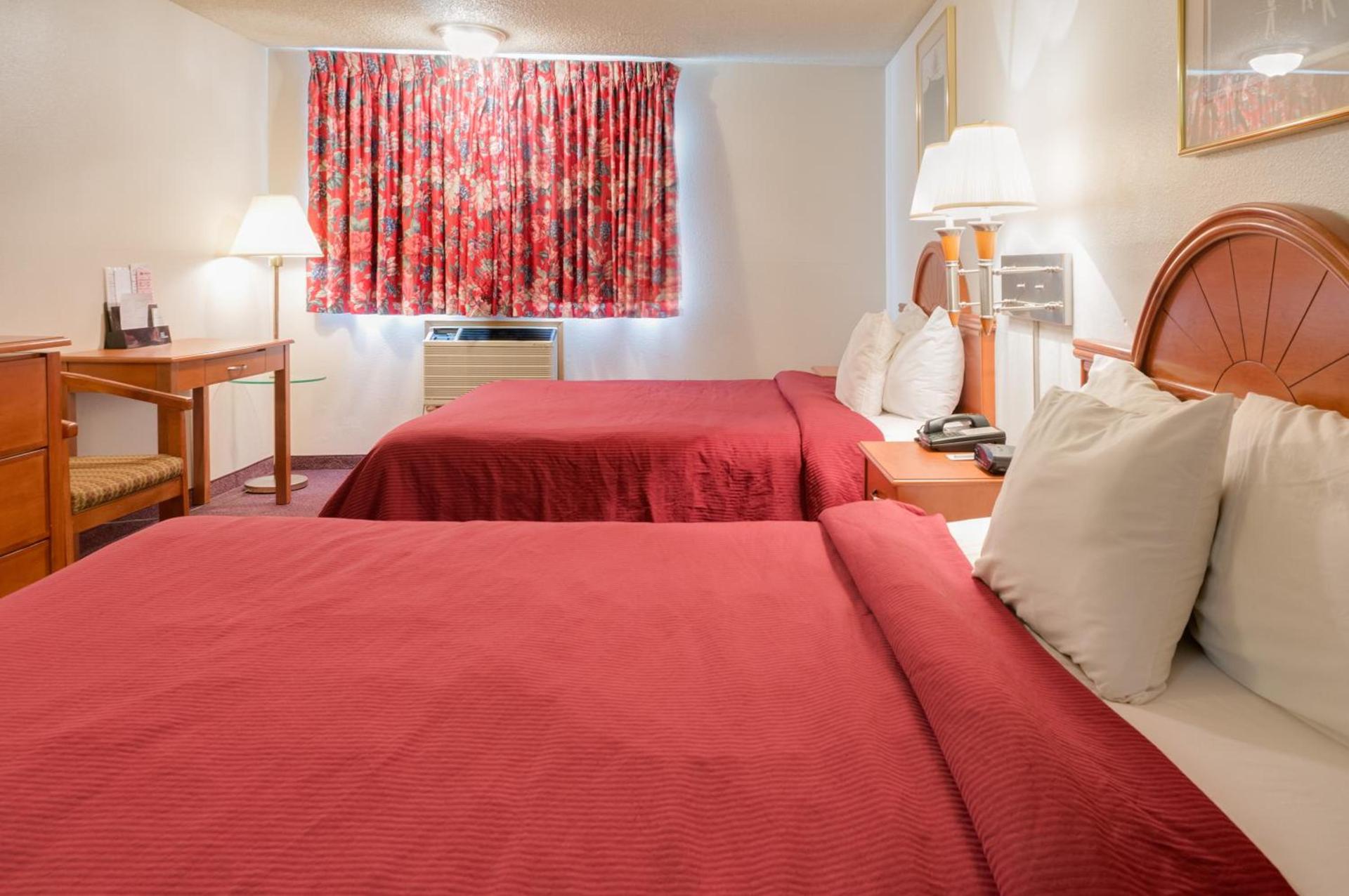 Tacoma Port Inn Fife I-5 photo 16