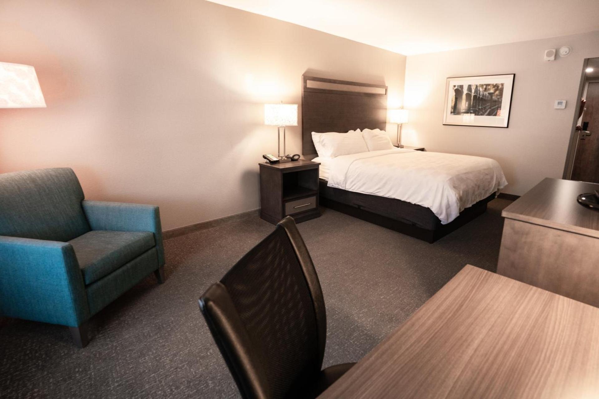Holiday Inn Kearney by IHG photo 30
