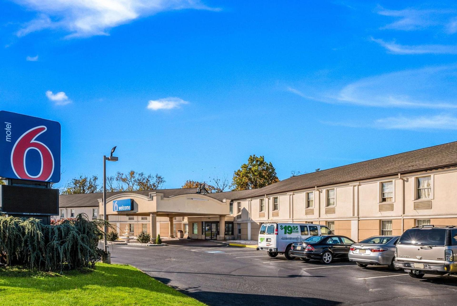 Motel 6-Levittown, PA - Bensalem photo 2