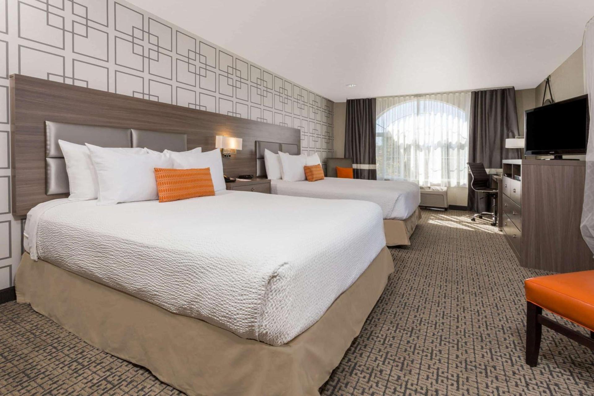 Hawthorn Suites by Wyndham Livermore photo 18