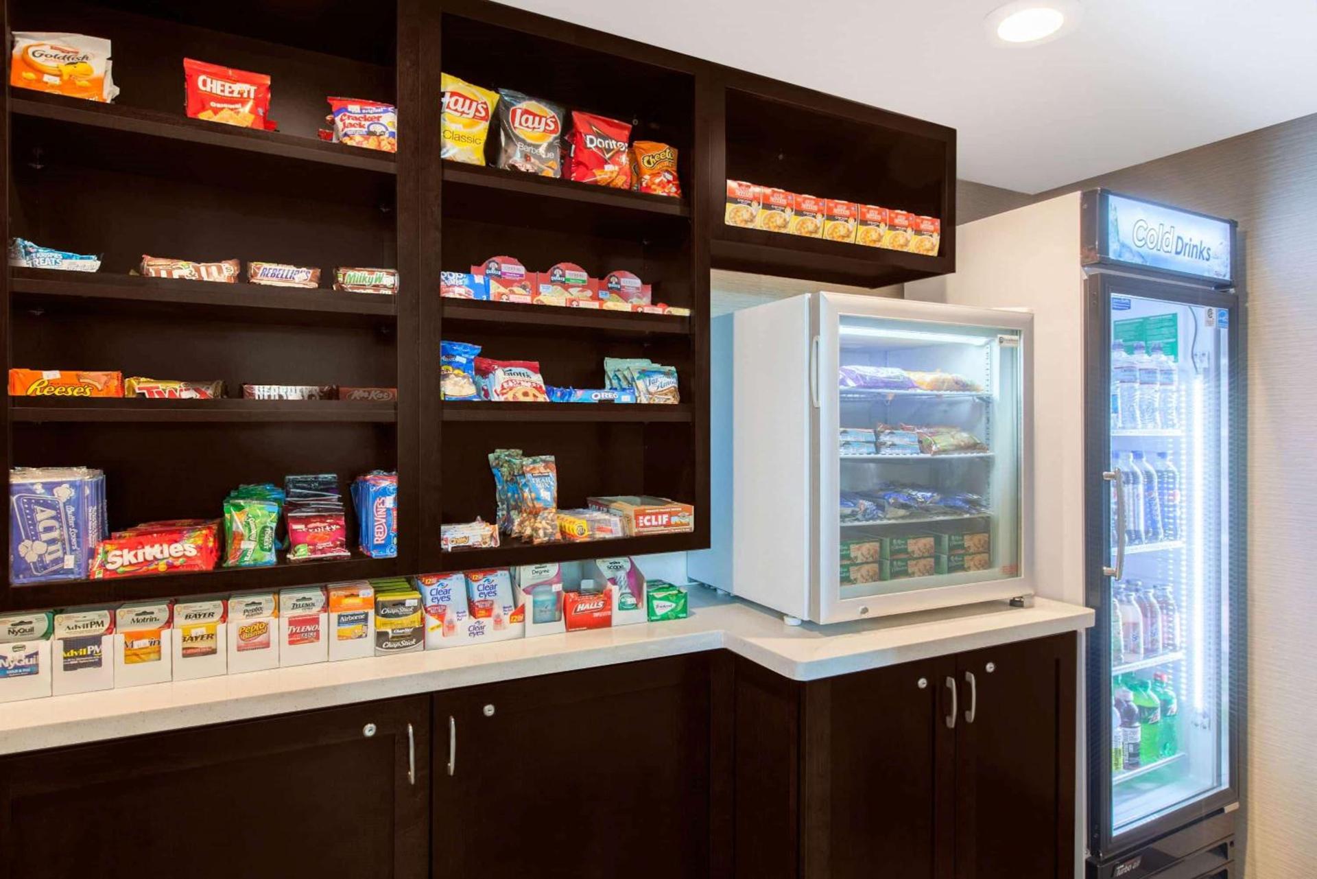 Hawthorn Suites by Wyndham Livermore photo 28