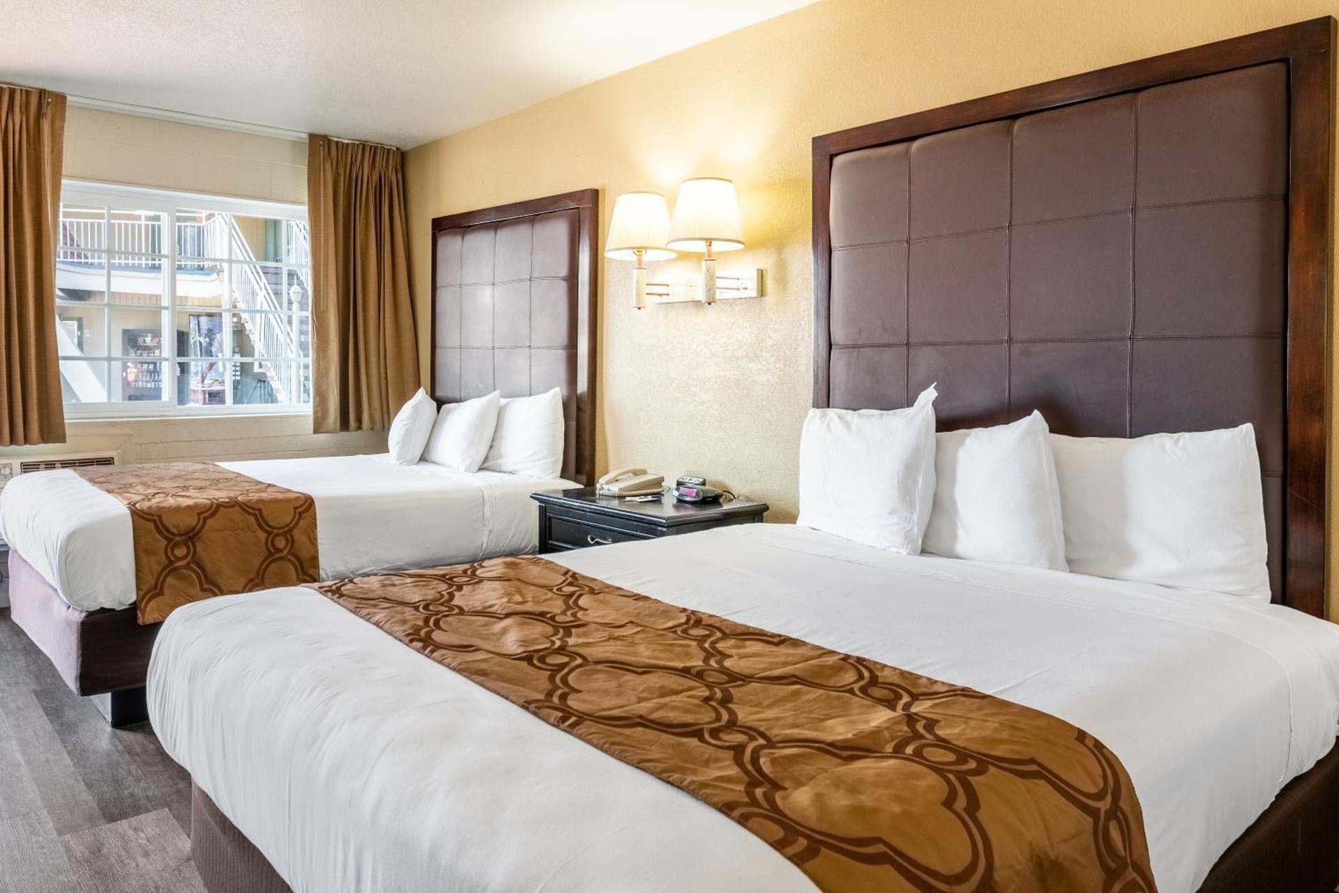 Americas Best Value Inn and Suites Flagstaff photo 24