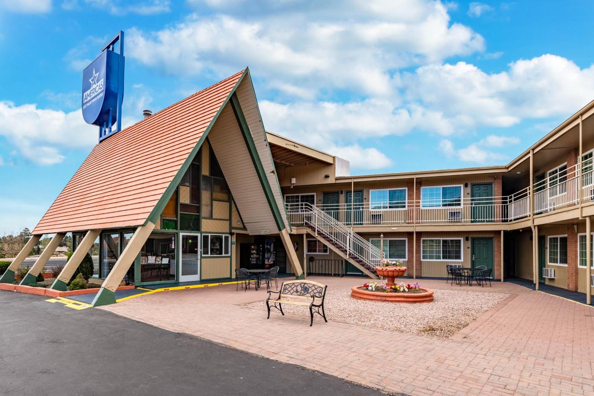 Americas Best Value Inn and Suites Flagstaff photo 4