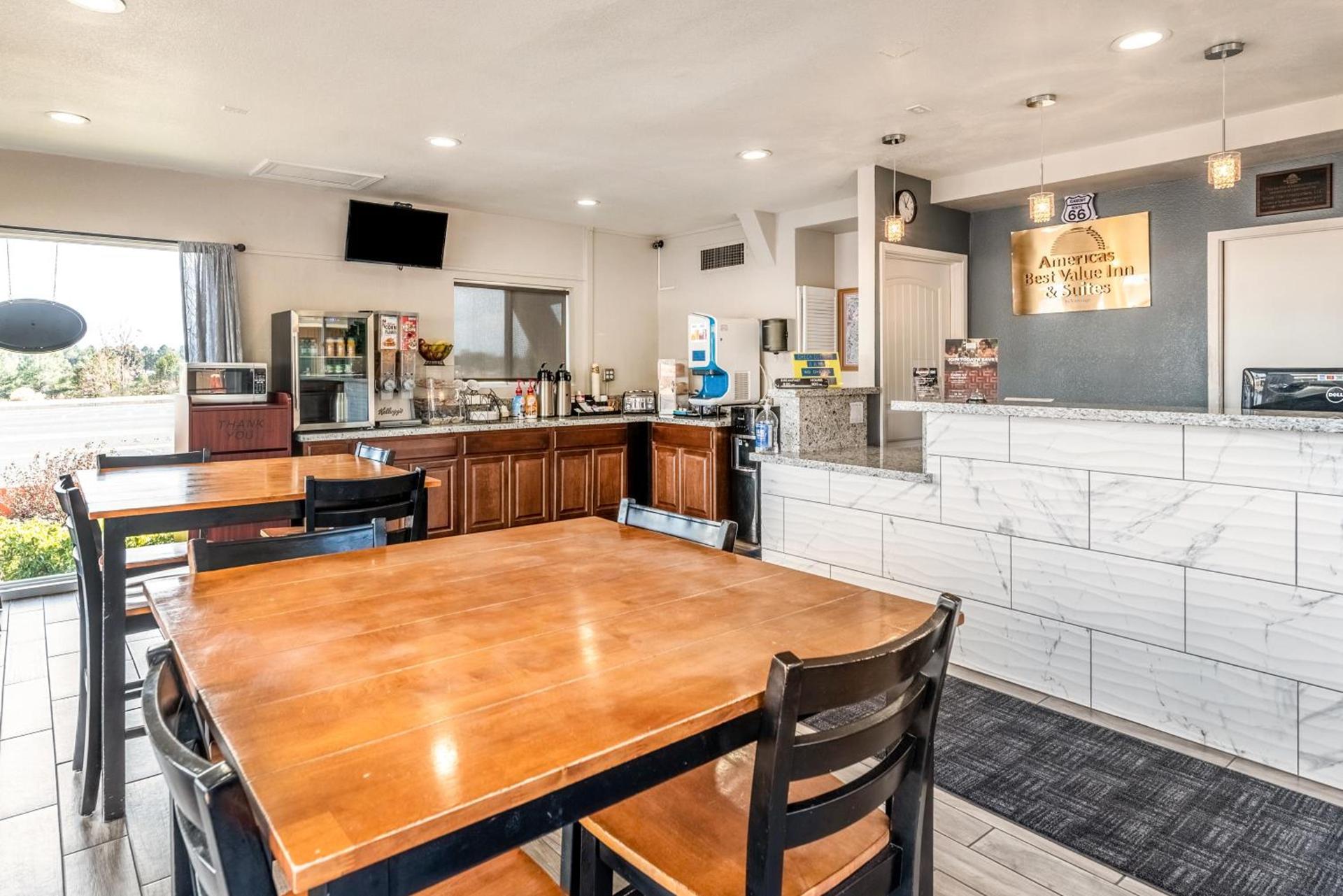 Americas Best Value Inn and Suites Flagstaff photo 6